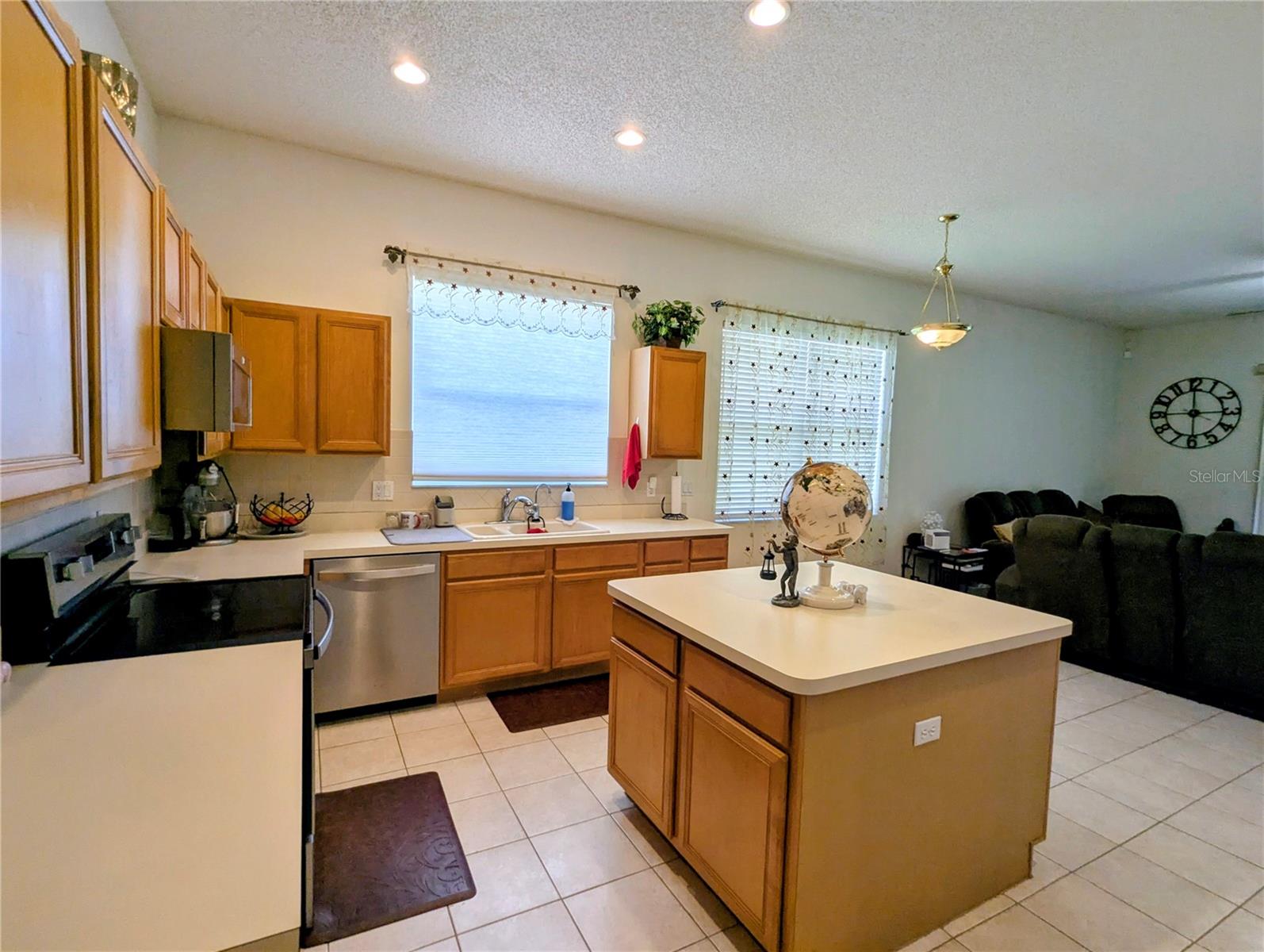 12702 Enclave Dr Property Photo 12