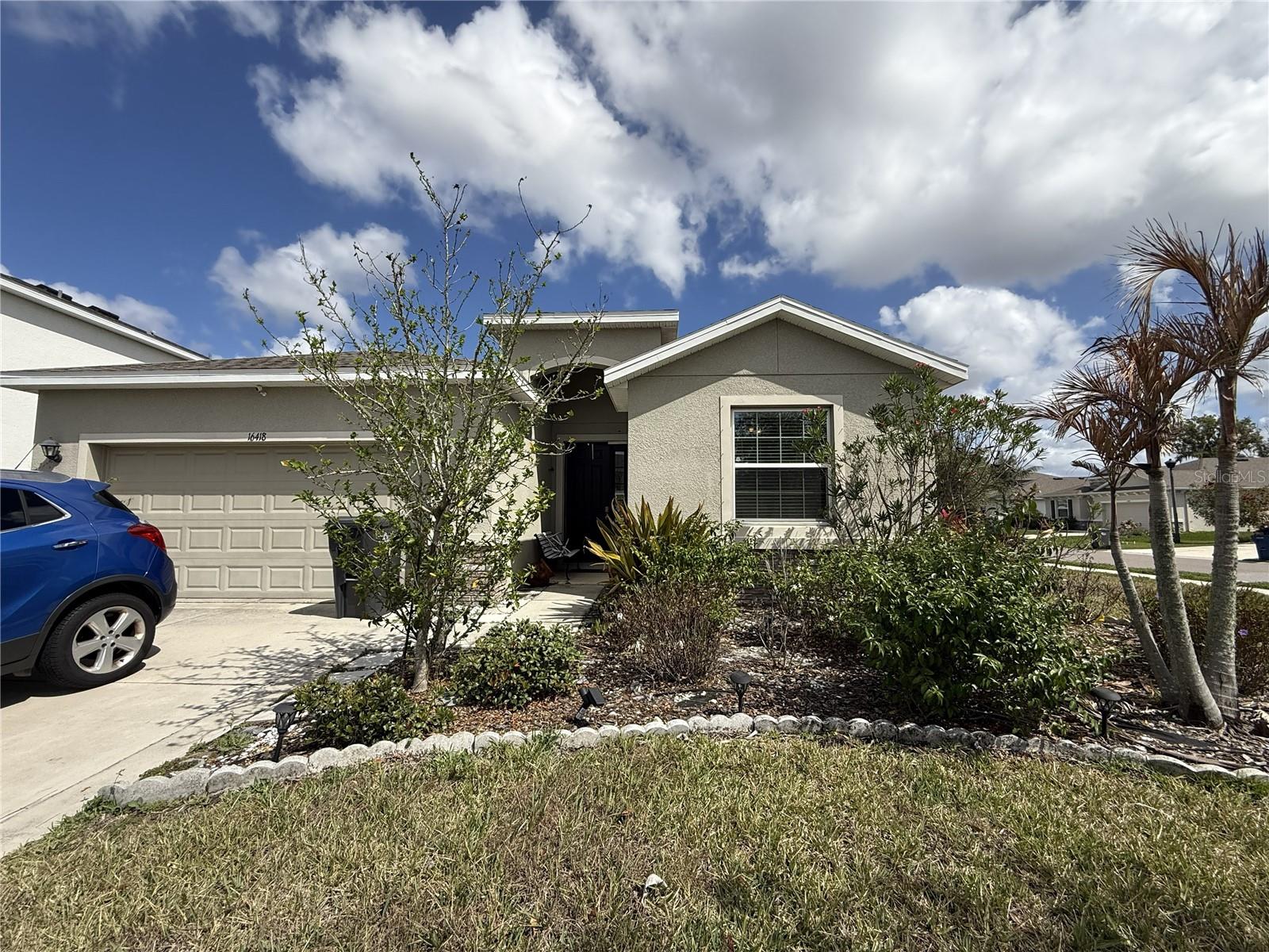 16418 Woodside Gln Property Photo 2