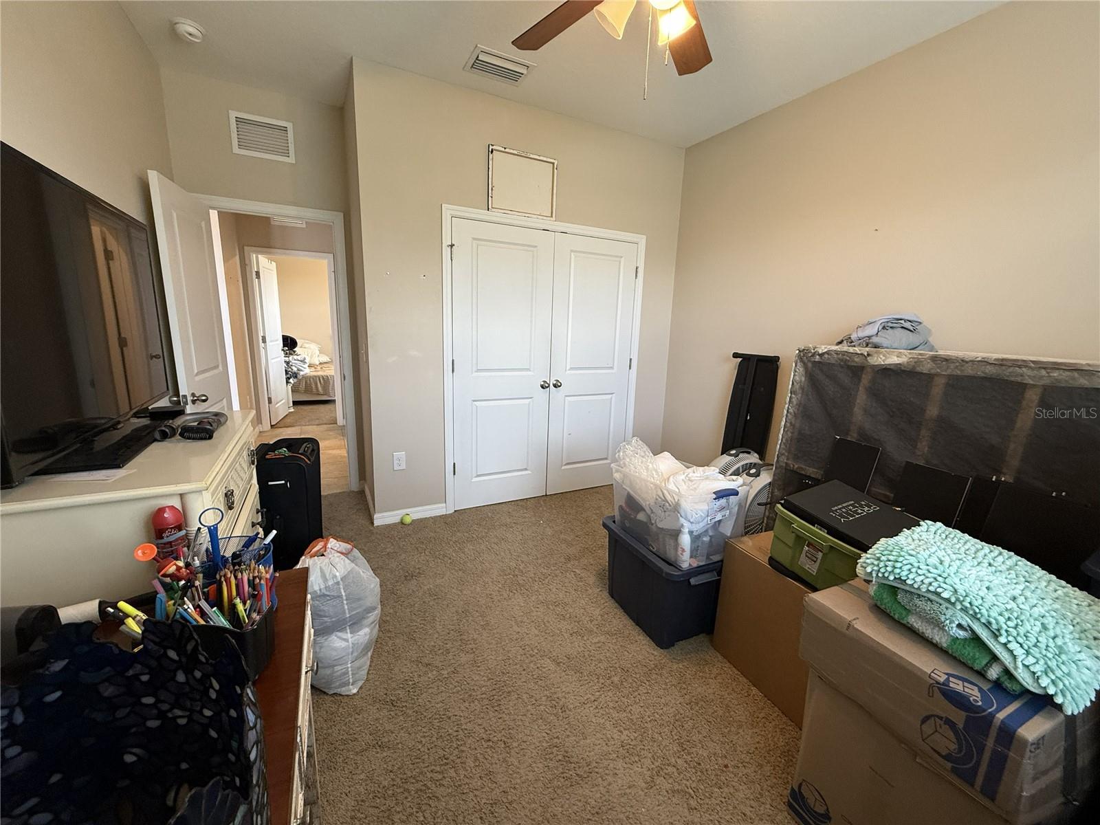 16418 Woodside Gln Property Photo 6