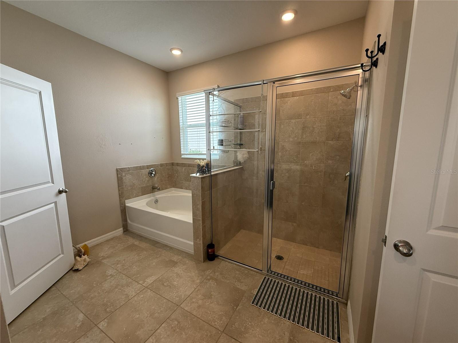 16418 Woodside Gln Property Photo 17