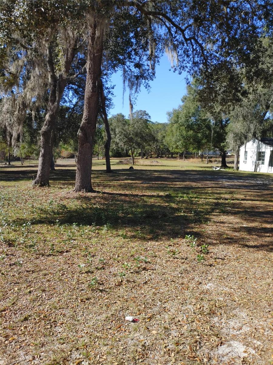 1838 Ne 145th Avenue Rd Property Photo 9