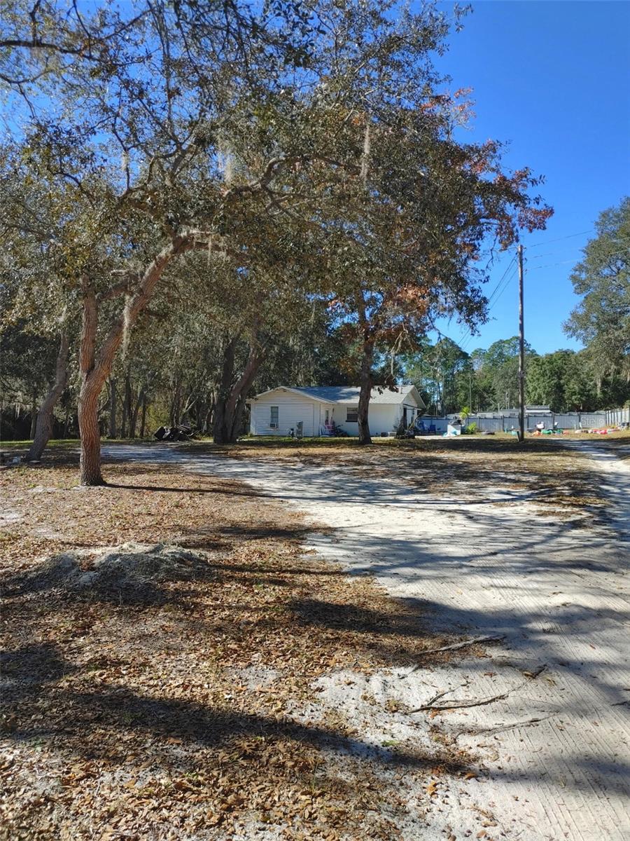 1838 Ne 145th Avenue Rd Property Photo 10