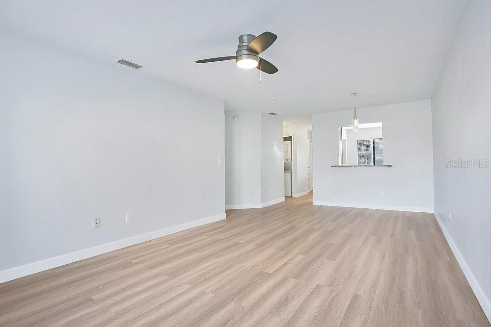 9513 Darien Ave #9513 Property Photo 16