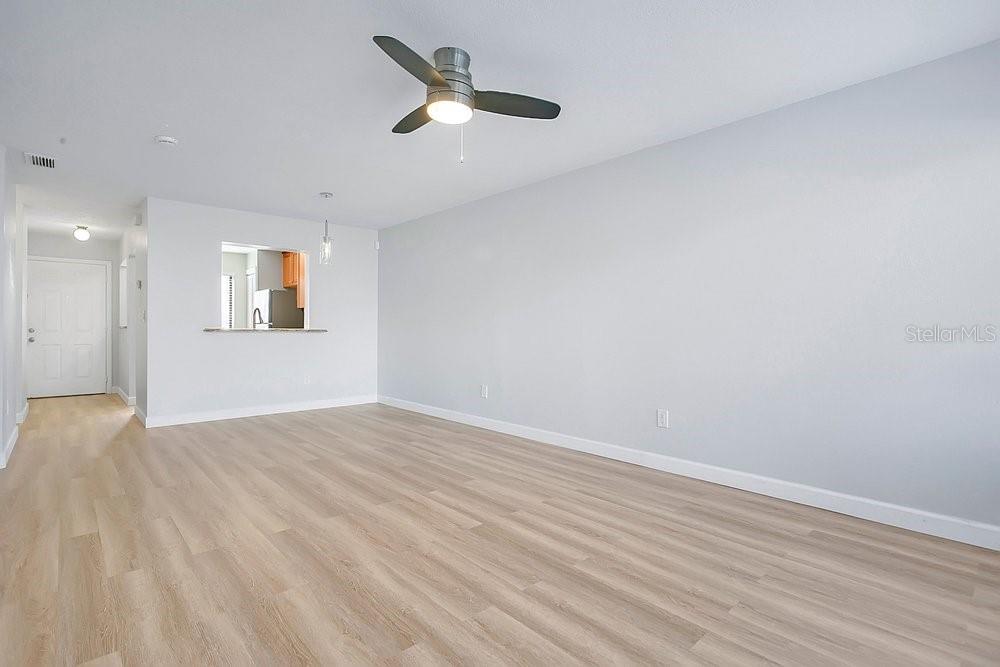 9513 Darien Ave #9513 Property Photo 18