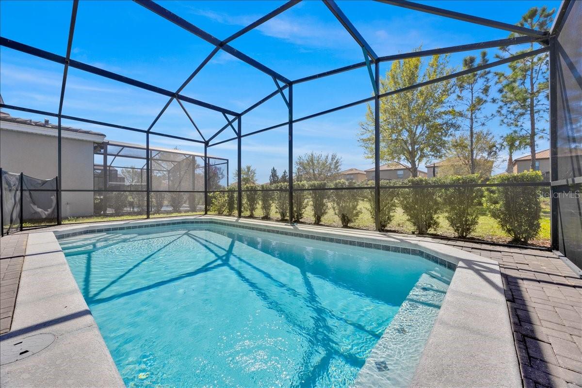 7387 Oakmoss Loop Property Photo 6