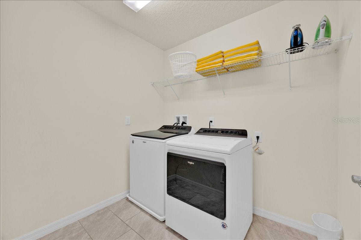 7387 Oakmoss Loop Property Photo 27