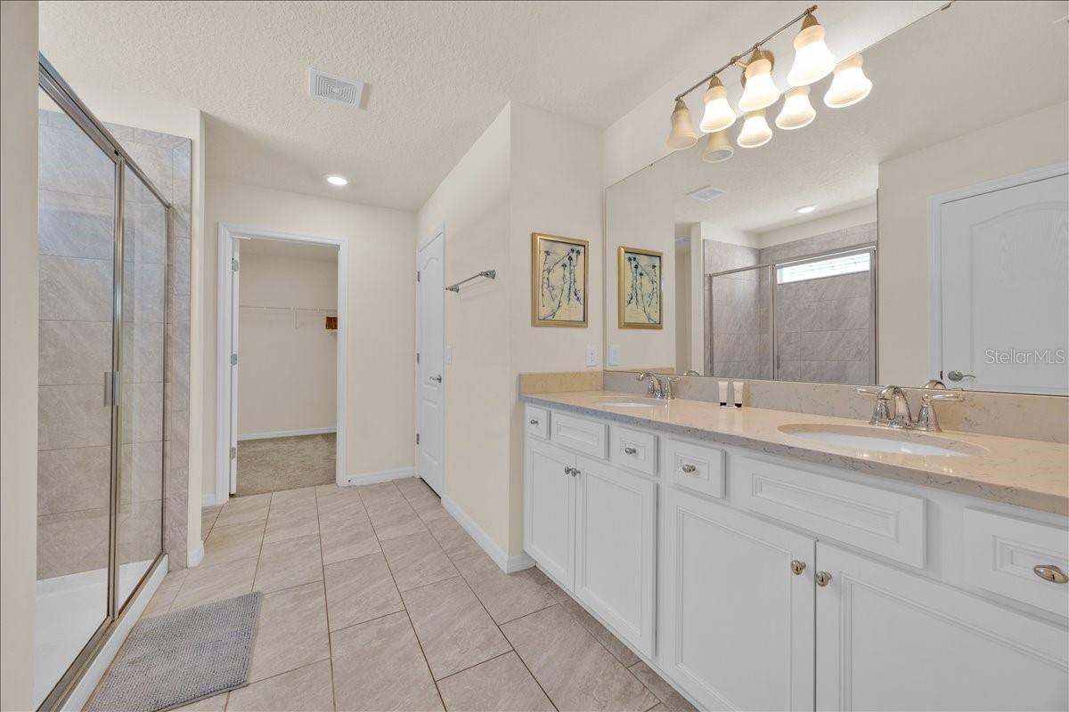 7387 Oakmoss Loop Property Photo 28