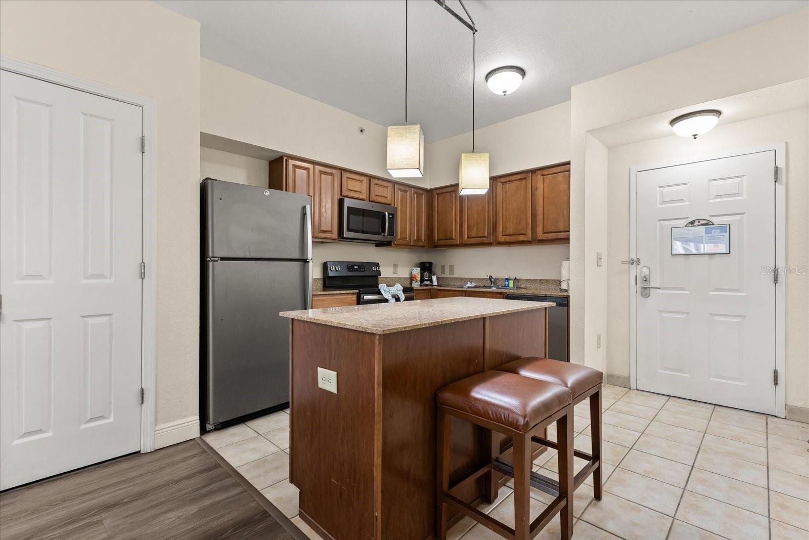 12539 Floridays Resort Dr #404d Property Photo 5