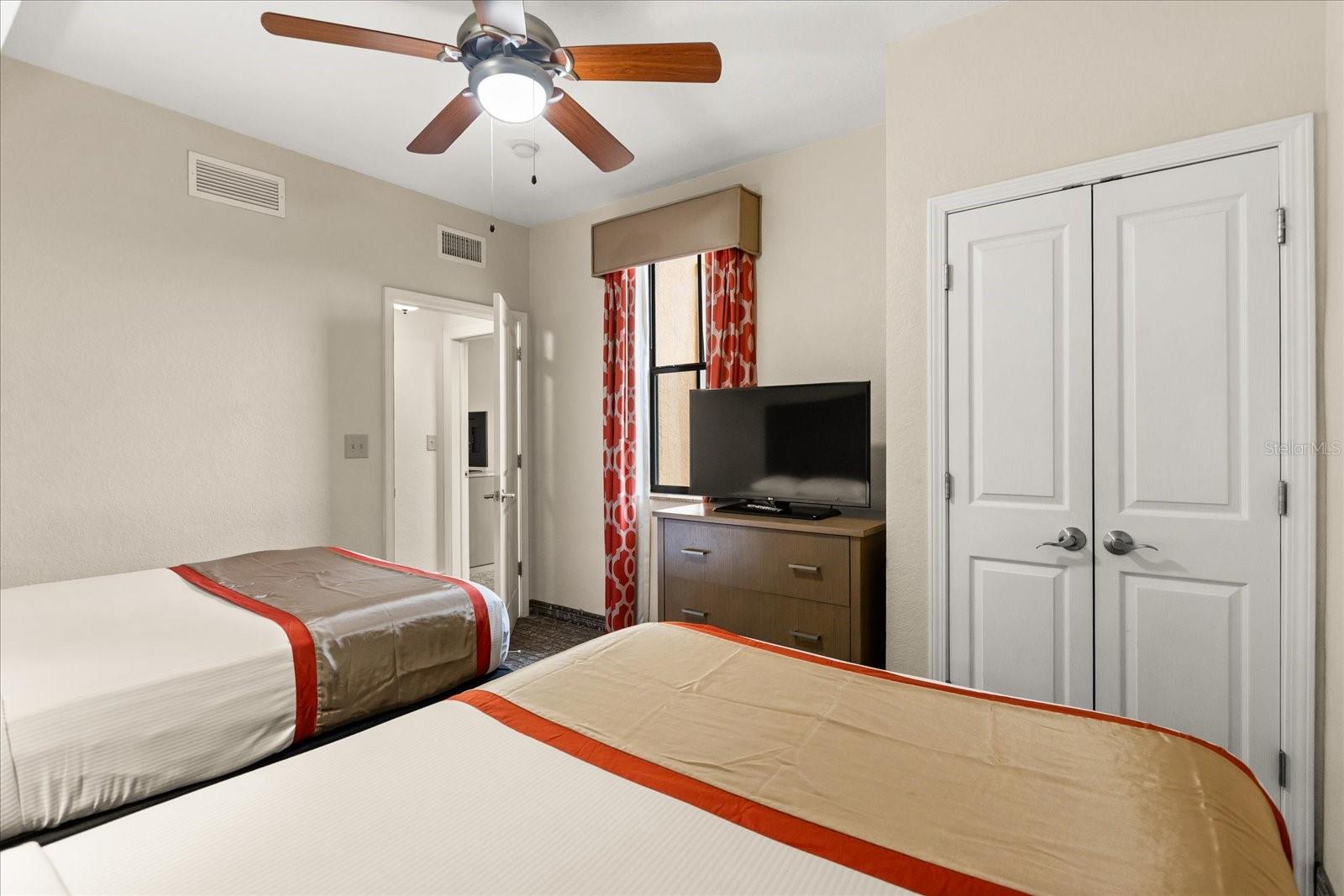 12539 Floridays Resort Dr #404d Property Photo 18