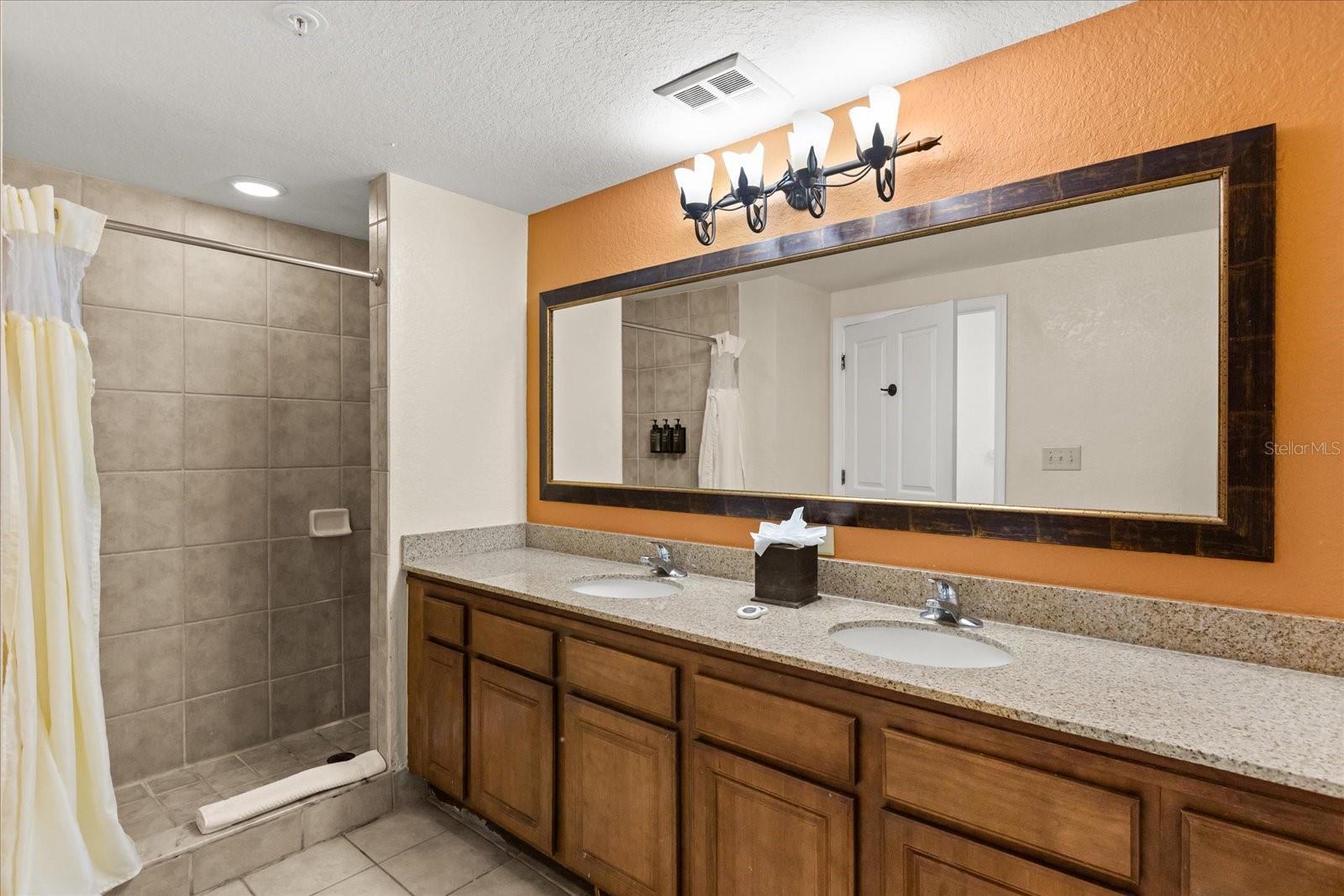 12539 Floridays Resort Dr #404d Property Photo 23