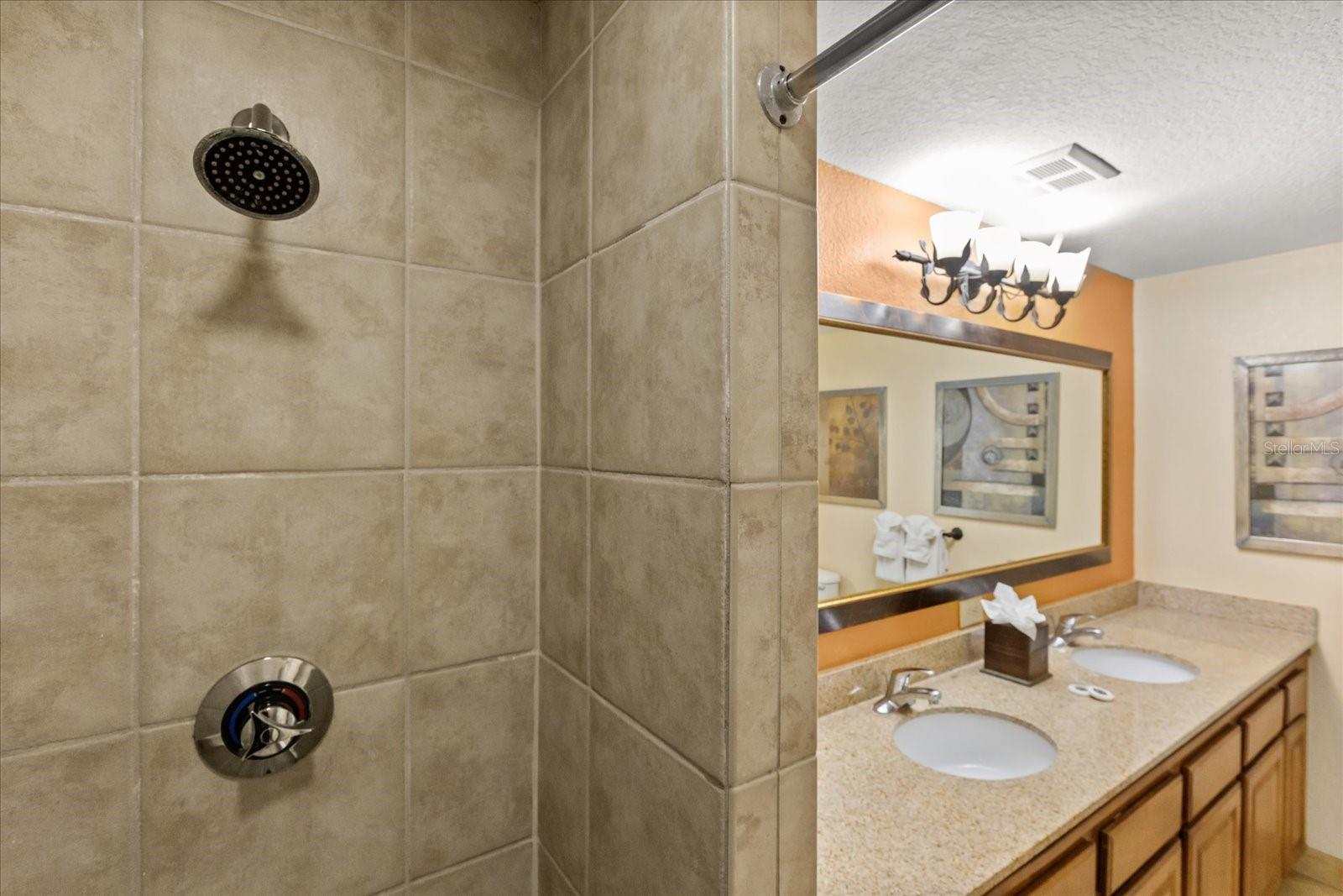 12539 Floridays Resort Dr #404d Property Photo 24