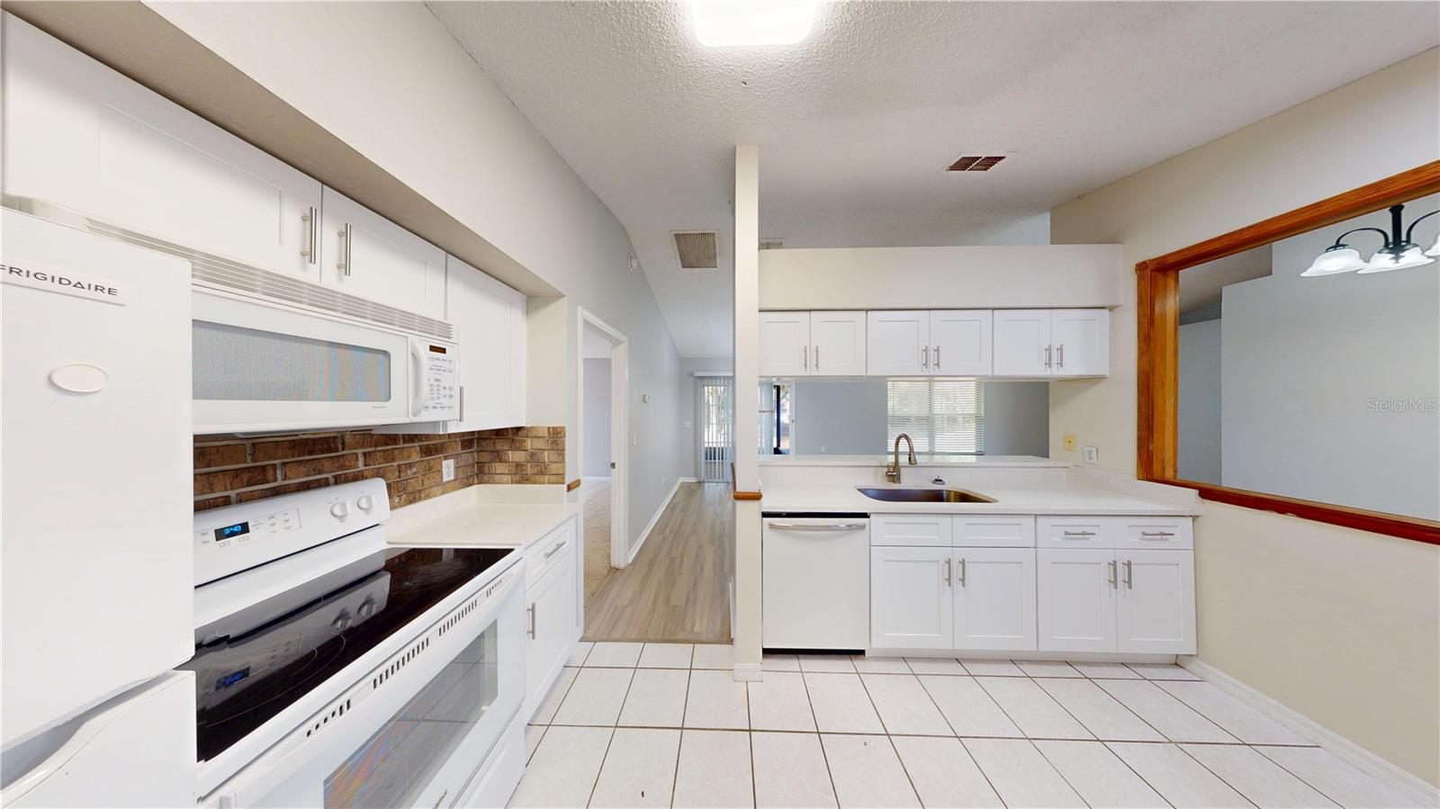 1740 Whipple Dr Property Photo 10