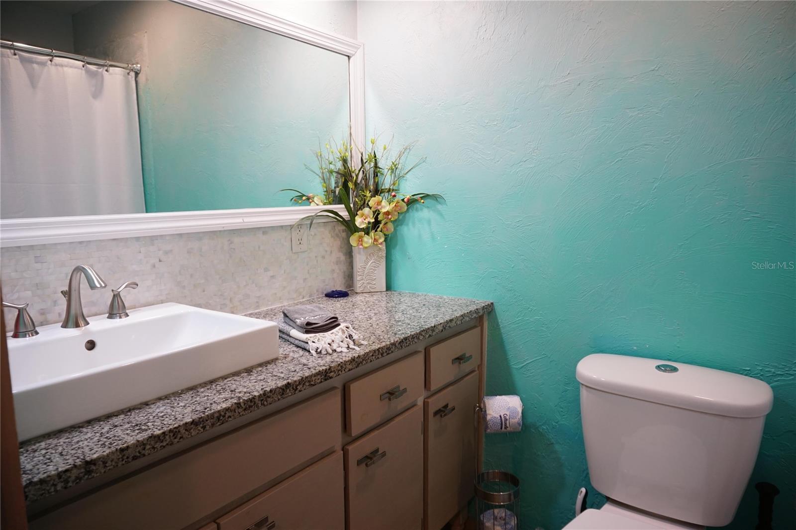2504 Avenue B Property Photo 11