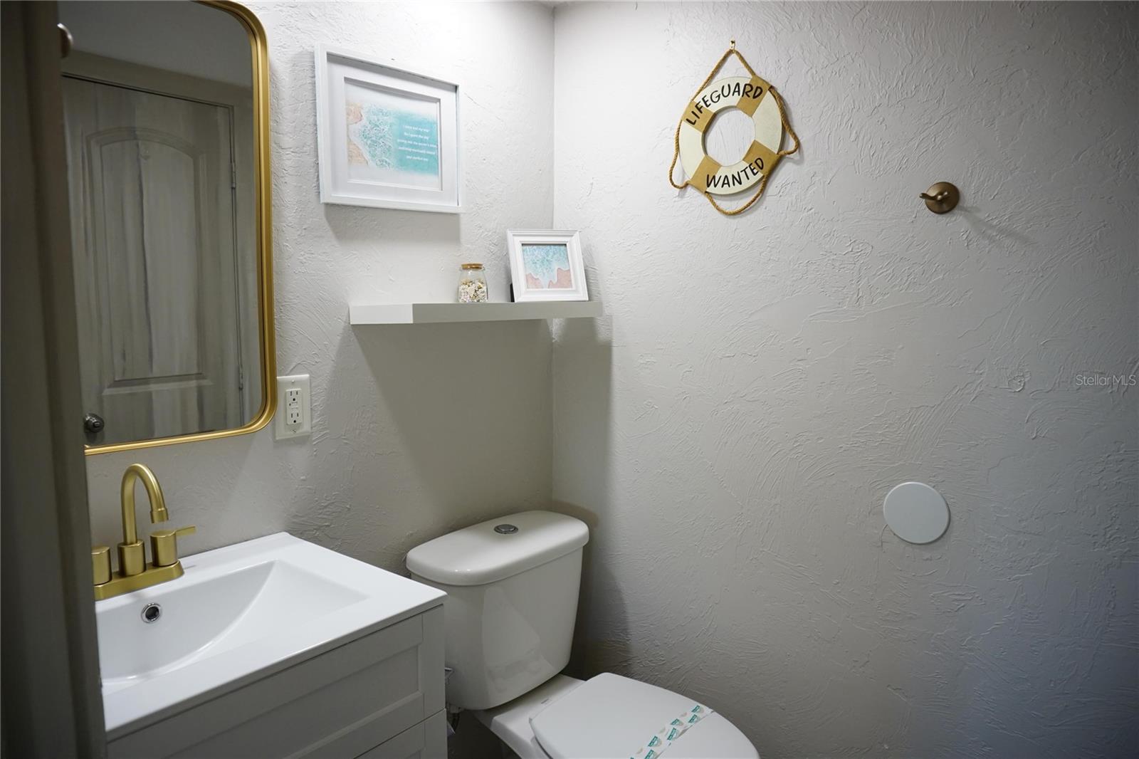 2504 Avenue B Property Photo 16