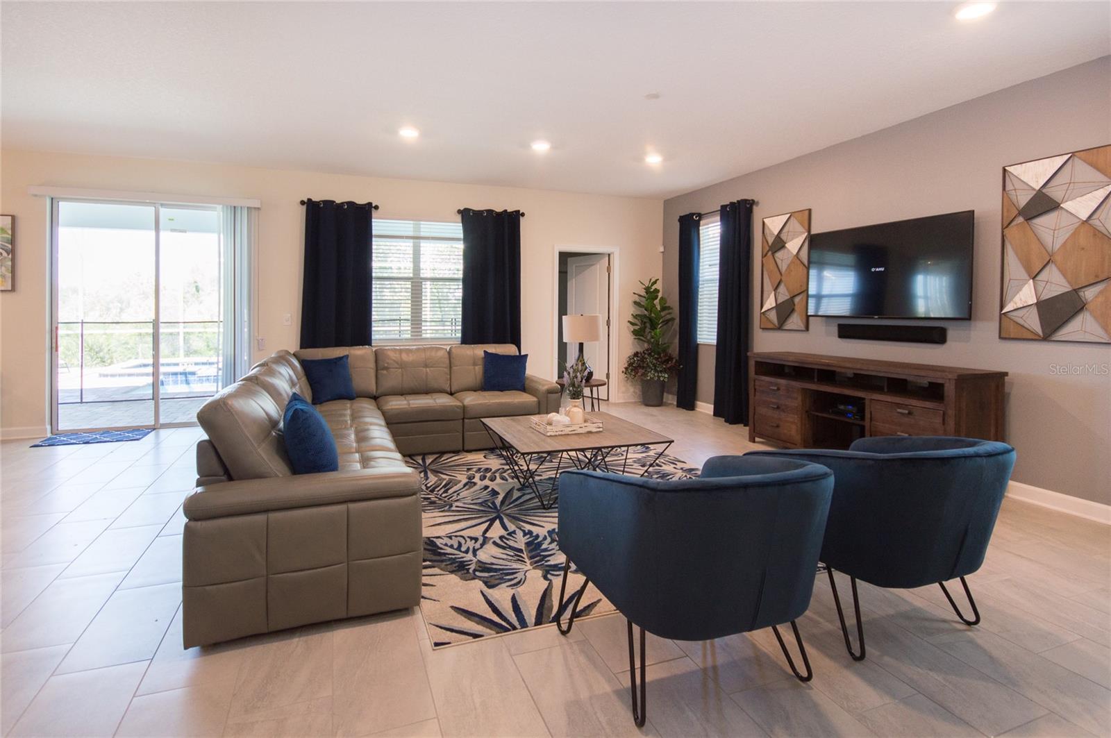 8847 Interlocking Ct Property Photo 7