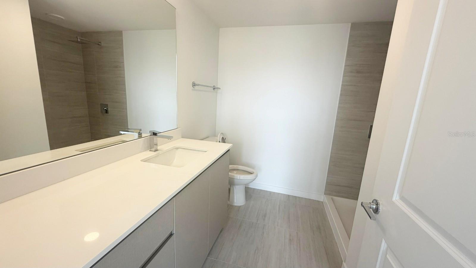 5587 Millenia Blvd #213 Property Photo 19
