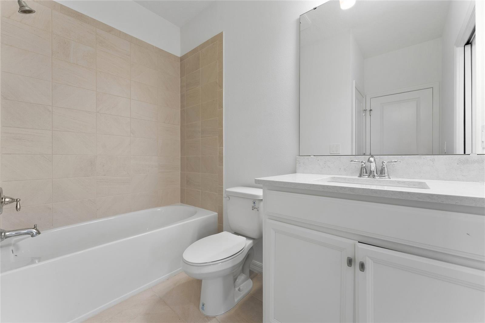 2834 High Pointe St Property Photo 21