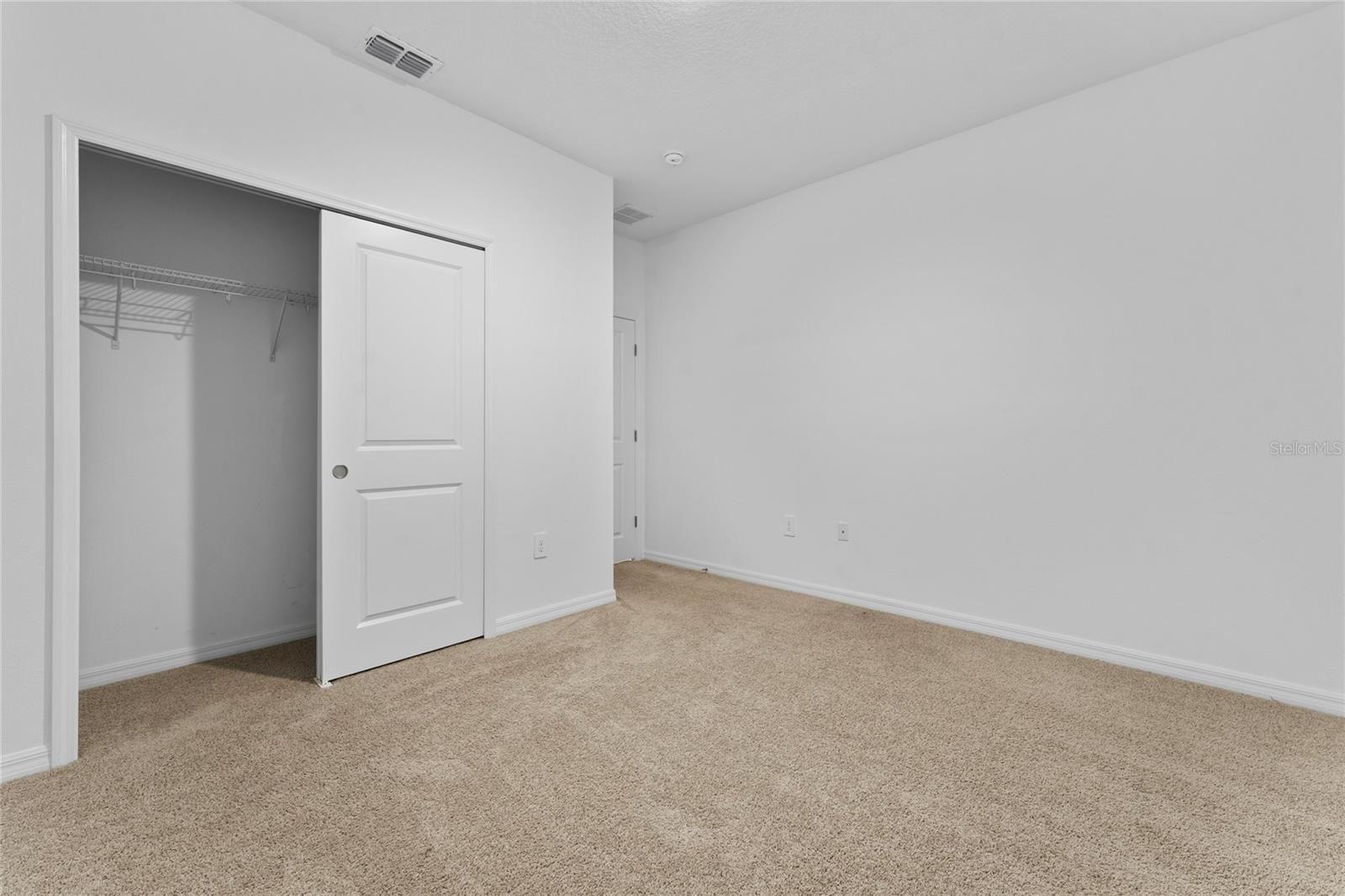 2834 High Pointe St Property Photo 23