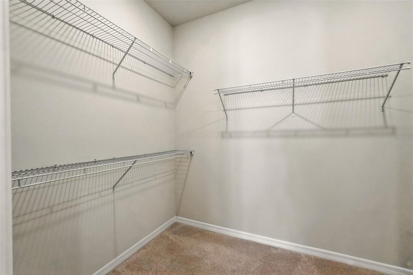 276 Summer Pine St Property Photo 14
