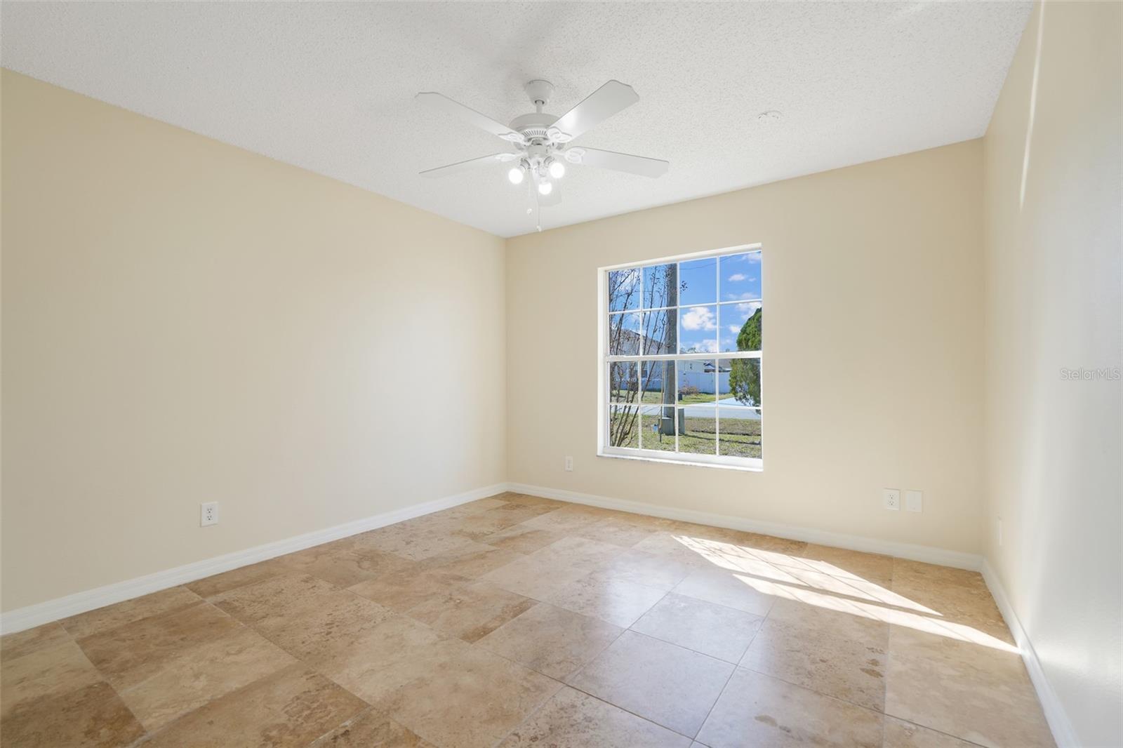 617 Parakeet Ct Property Photo 20