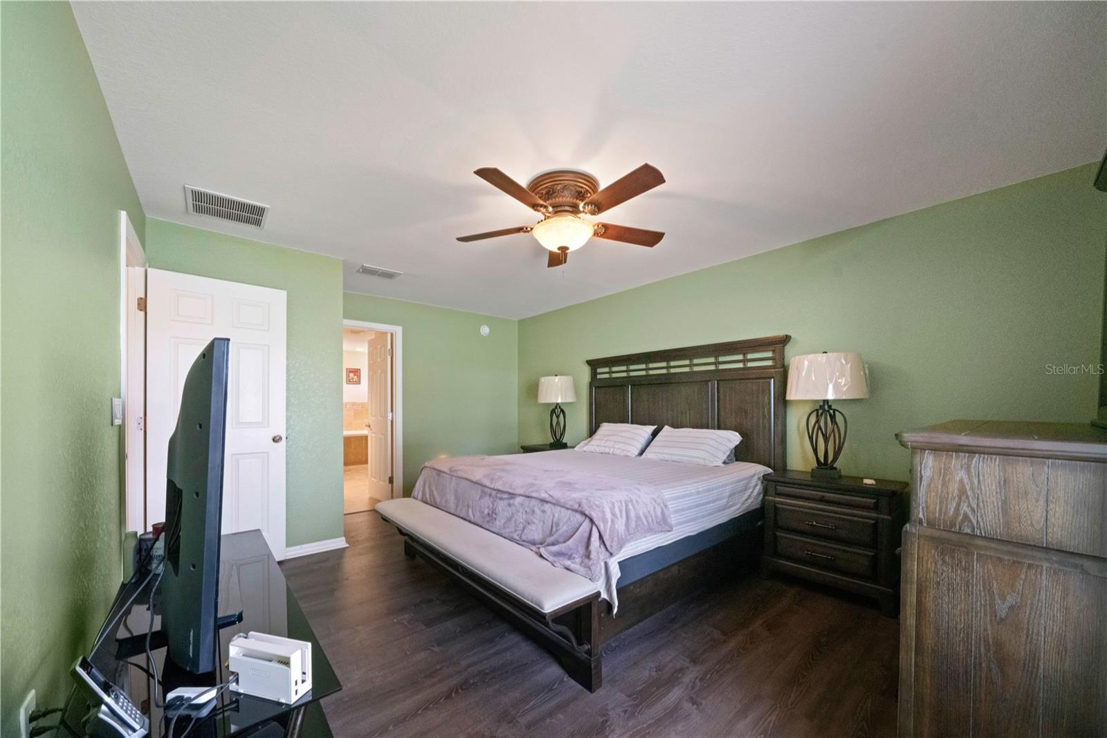 6518 Crescent Loop Property Photo 14