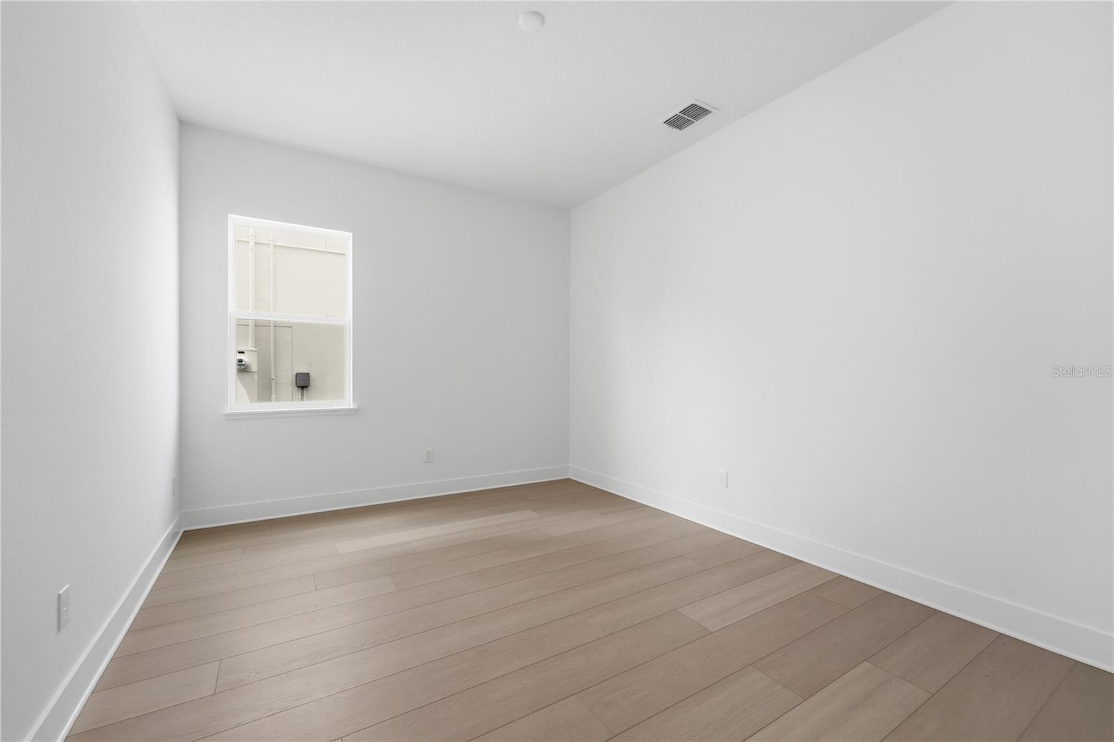 1031 Gloryland Ct Property Photo 16