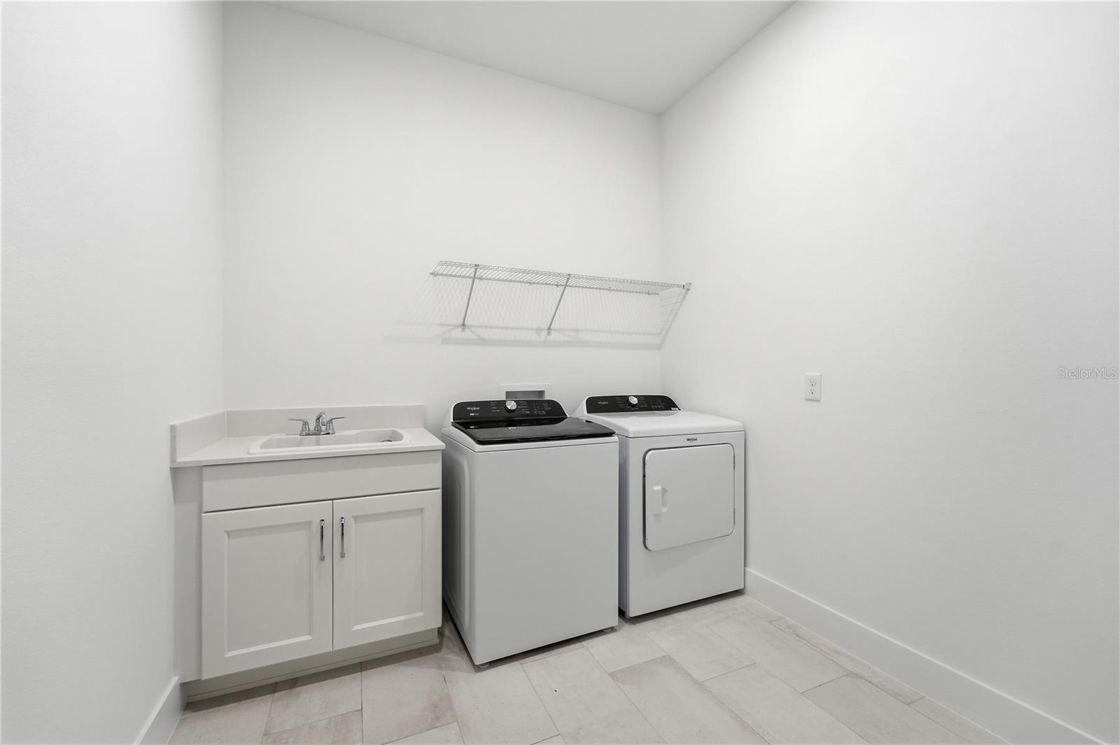 1031 Gloryland Ct Property Photo 19