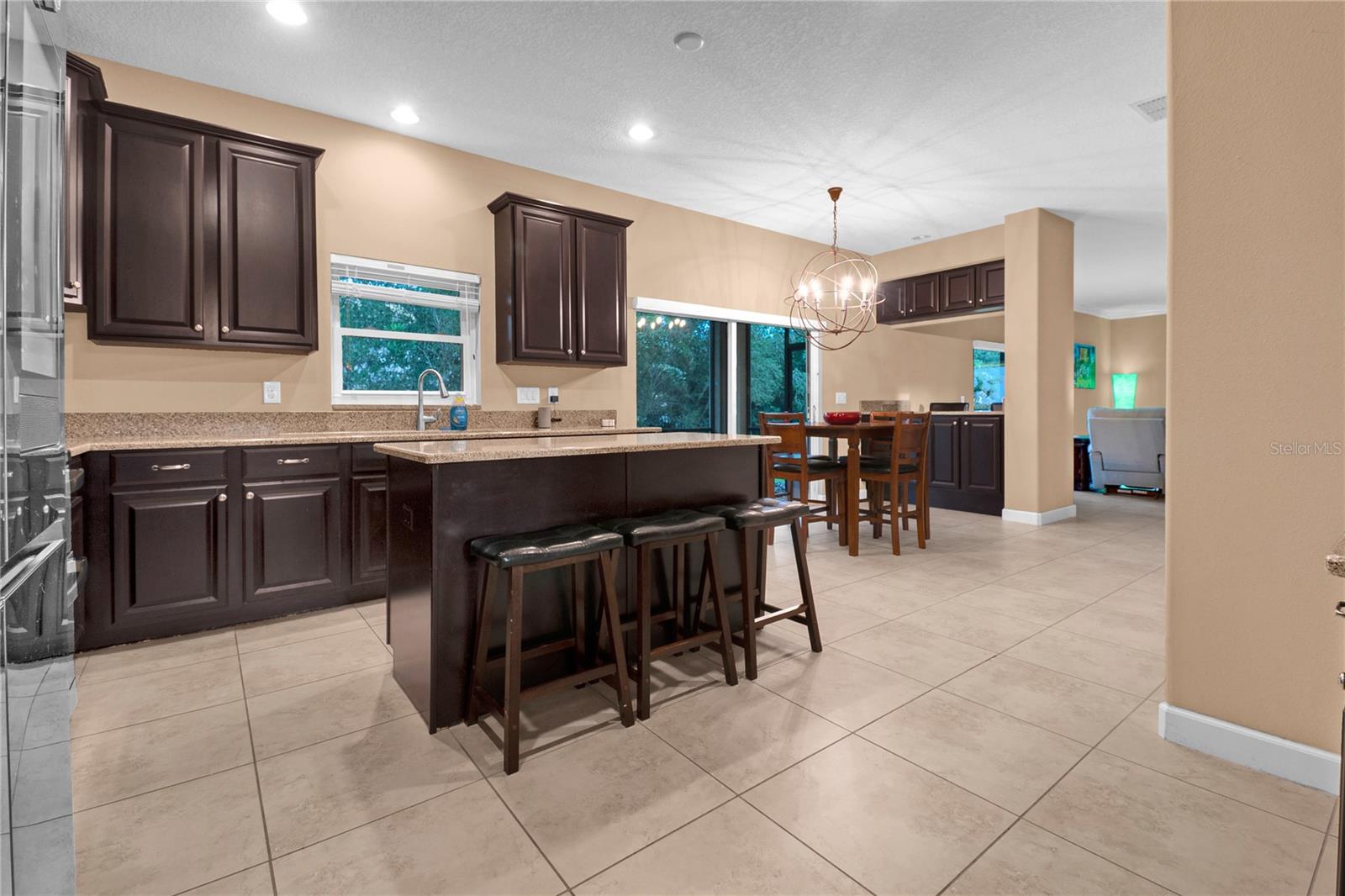 1301 Gleneagles Ln Property Photo 11