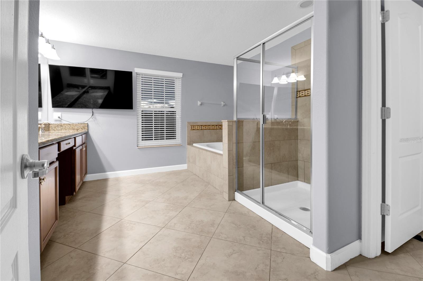 1301 Gleneagles Ln Property Photo 27