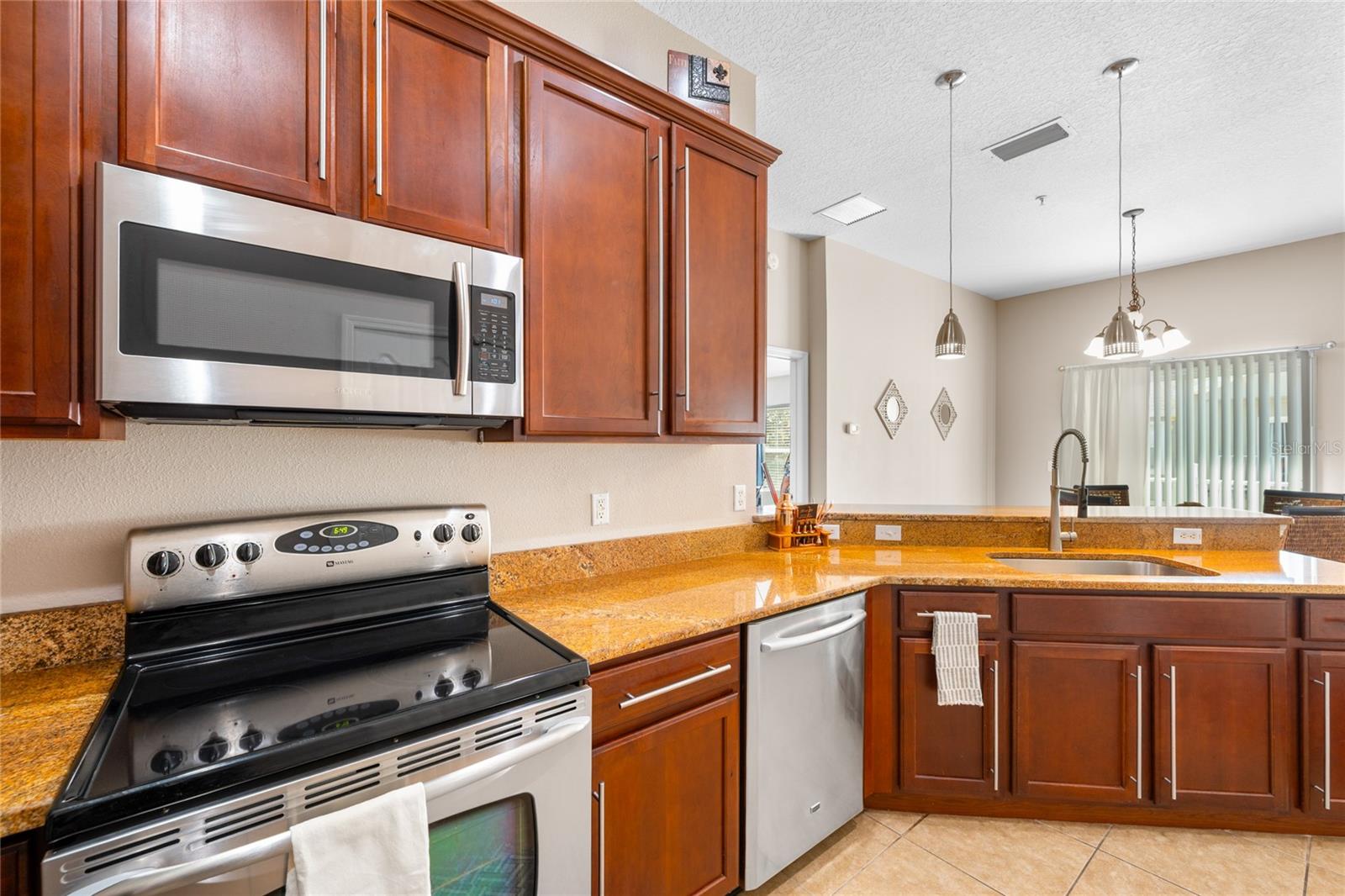 10235 Cala Lily Trl #35a Property Photo 3