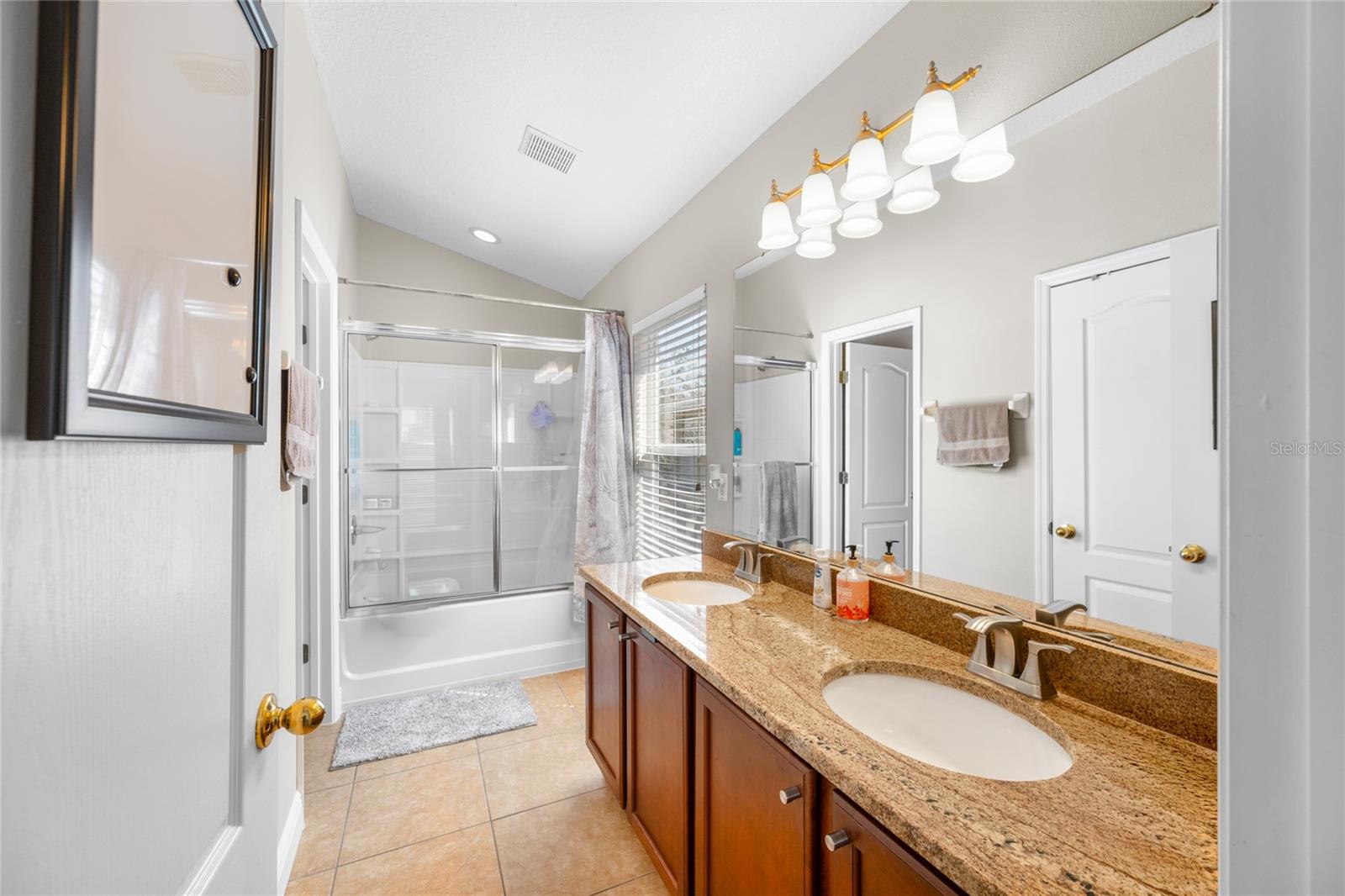 10235 Cala Lily Trl #35a Property Photo 16