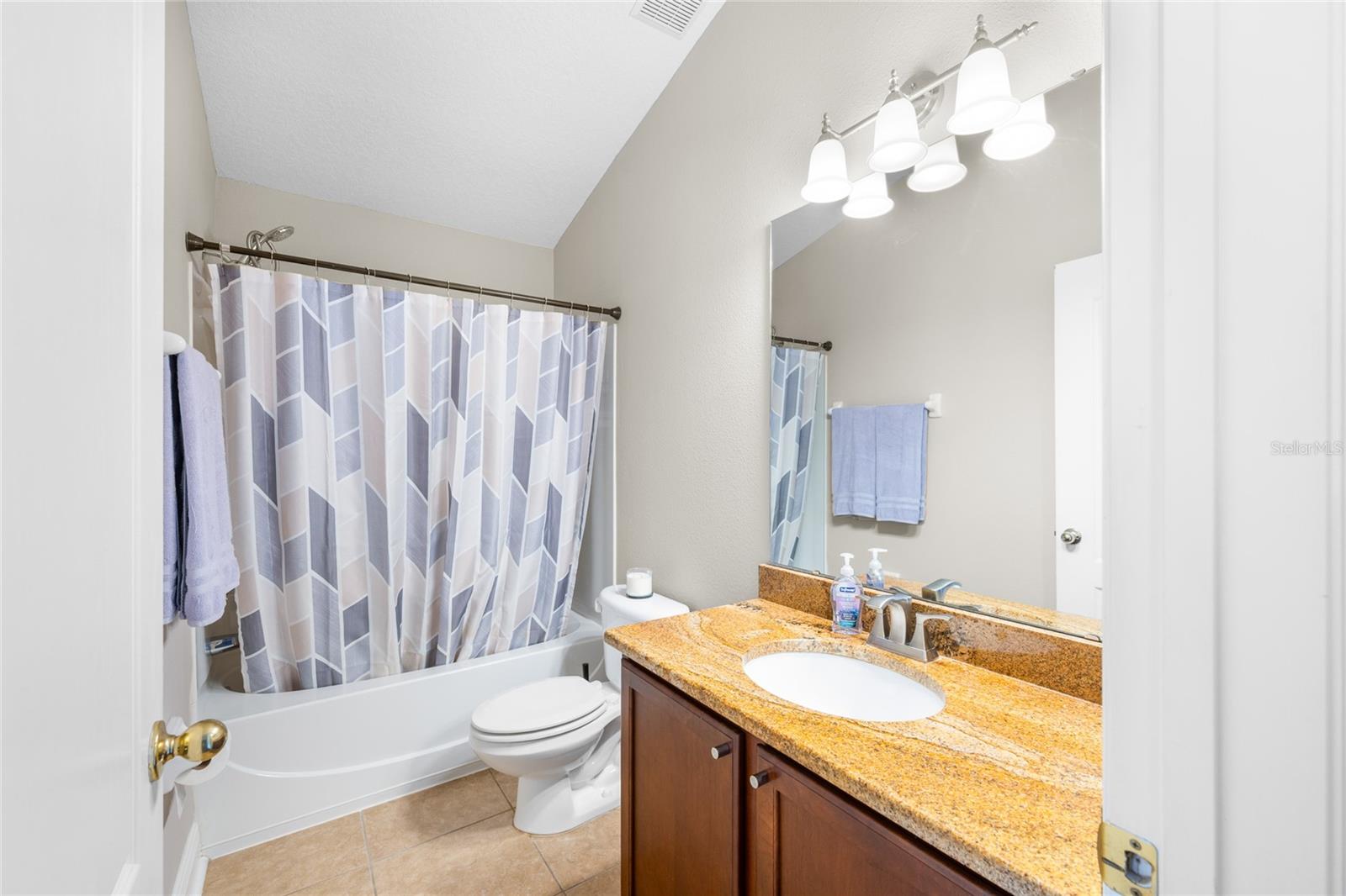10235 Cala Lily Trl #35a Property Photo 19