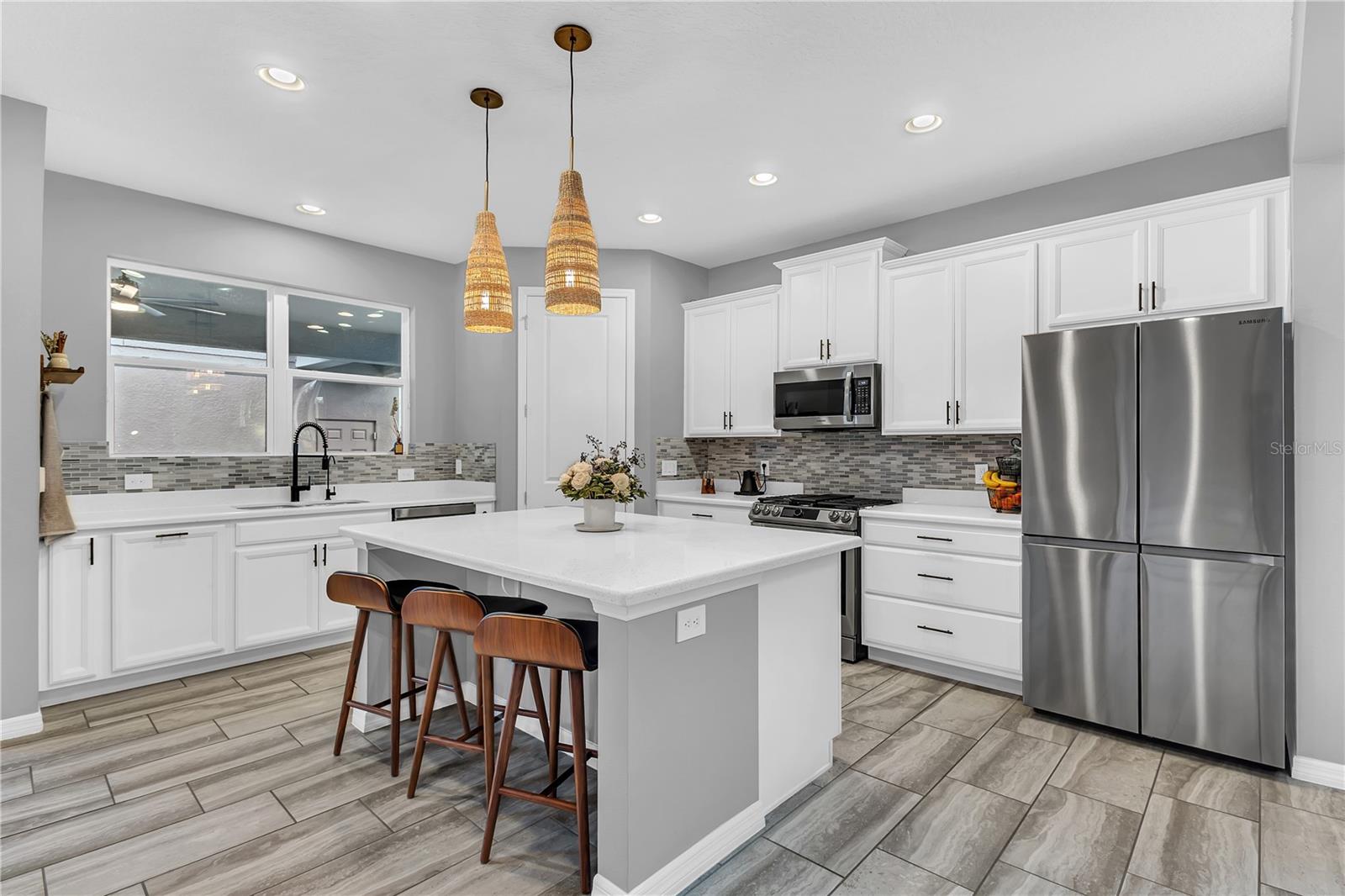 15061 Valverse Aly Property Photo 17