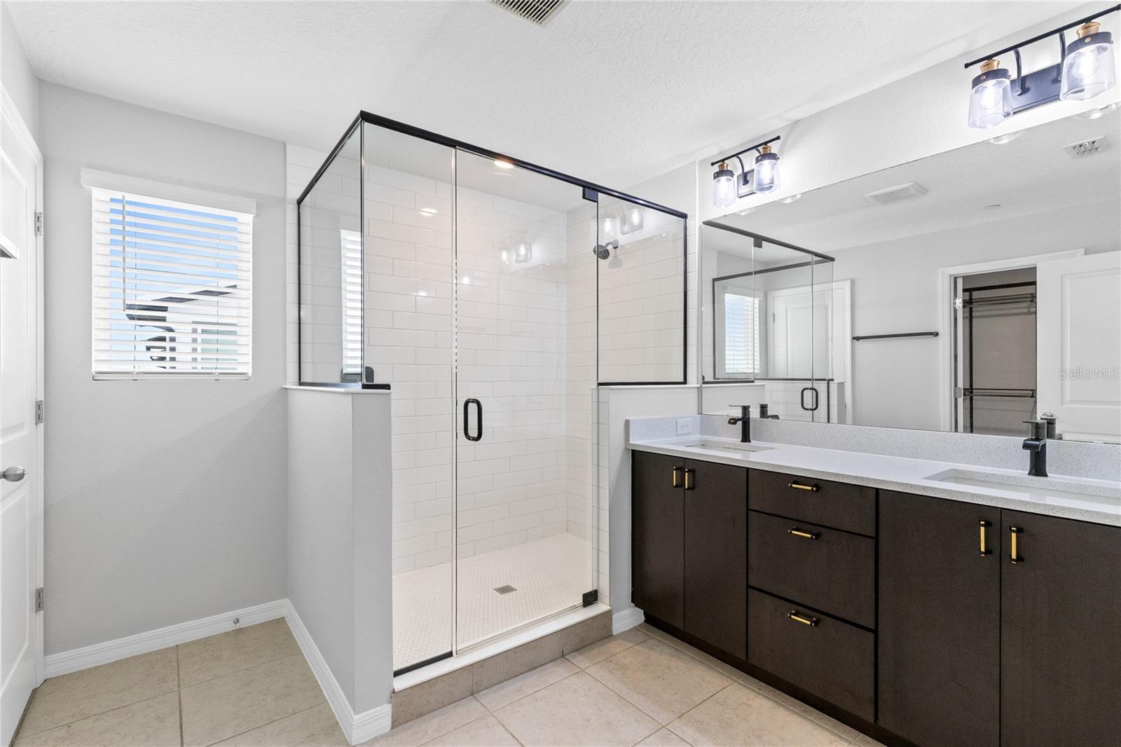 12905 Gabor Ave Property Photo 14
