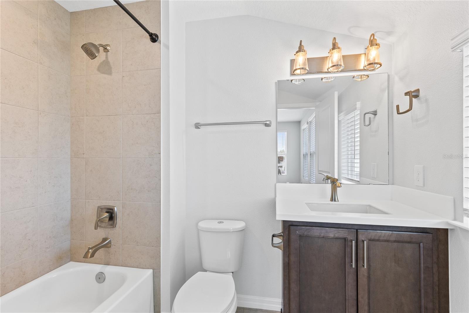 12905 Gabor Ave Property Photo 18