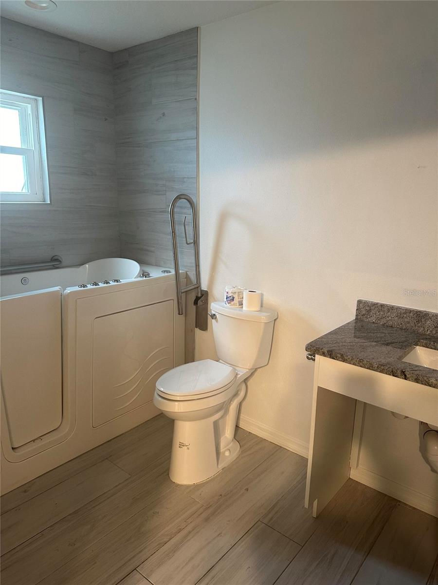 1512 Ison Ln Property Photo 8