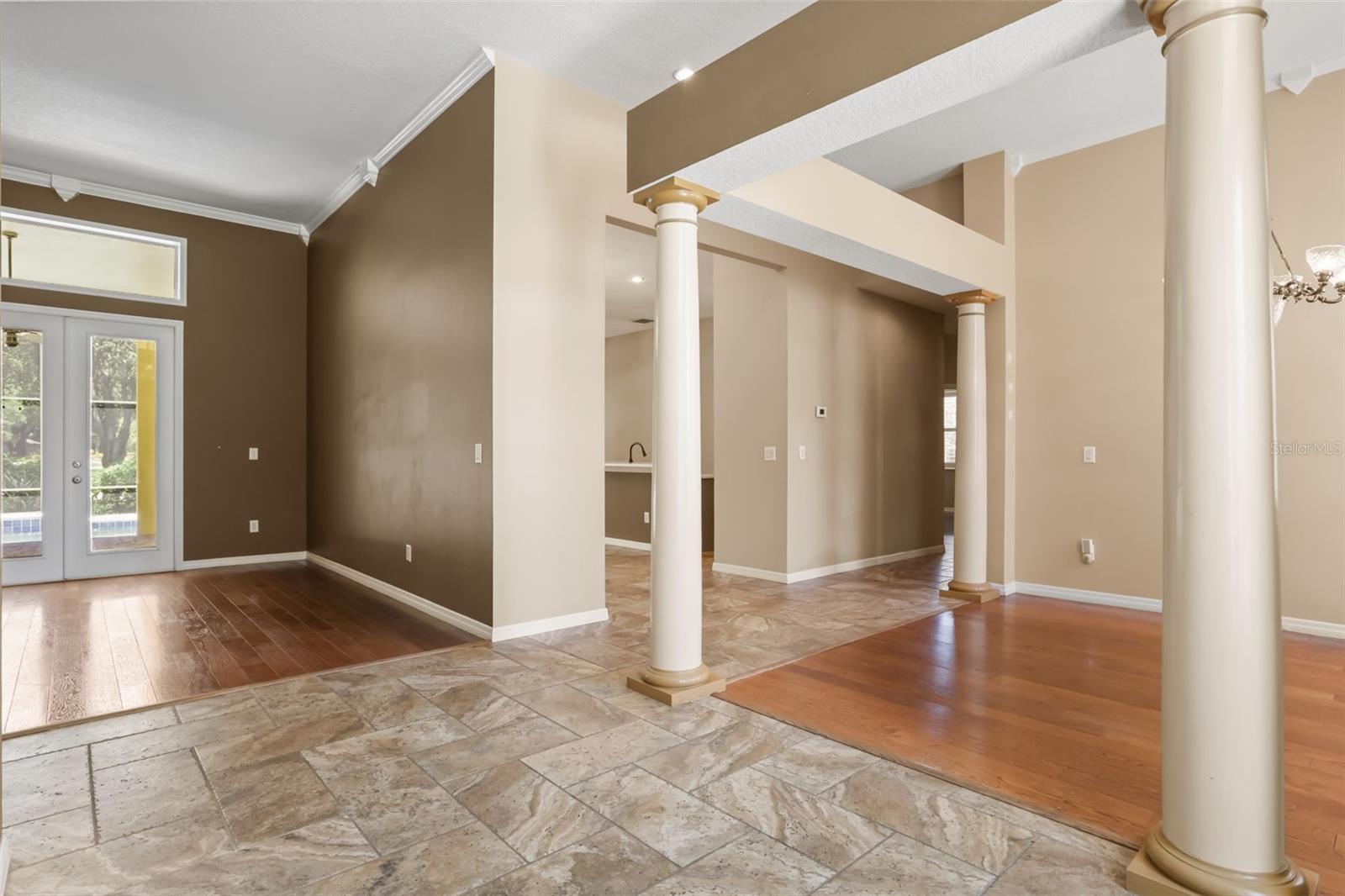 3712 Clydebank Ct Property Photo 5