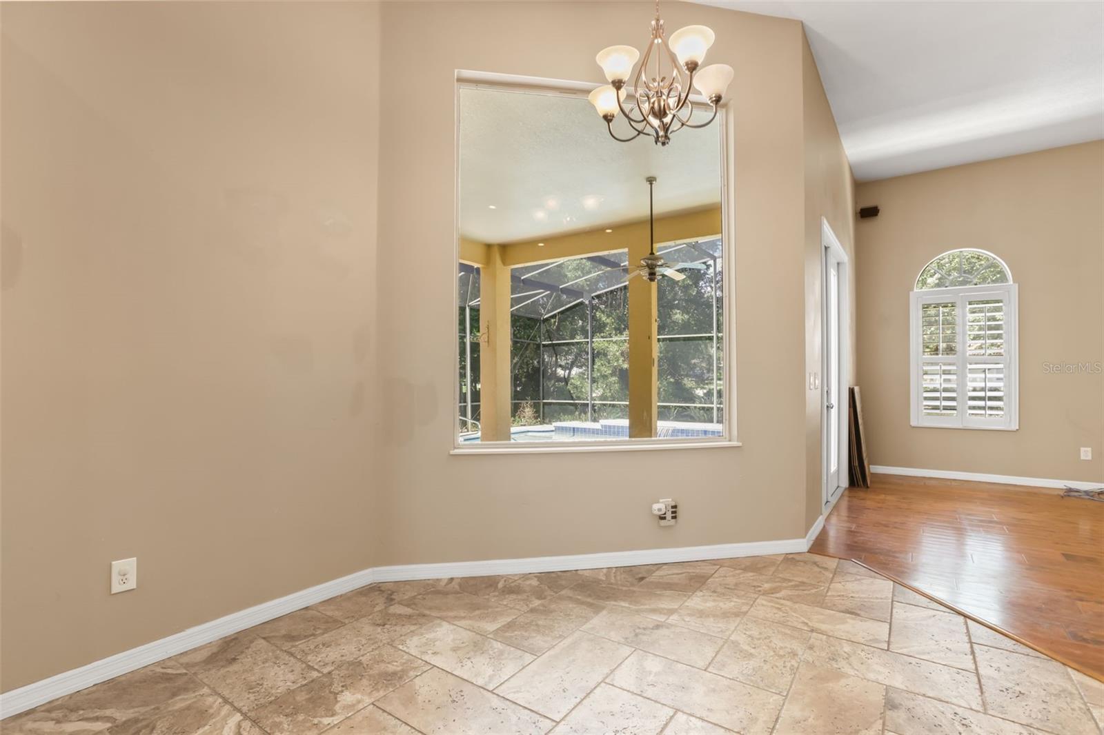 3712 Clydebank Ct Property Photo 9