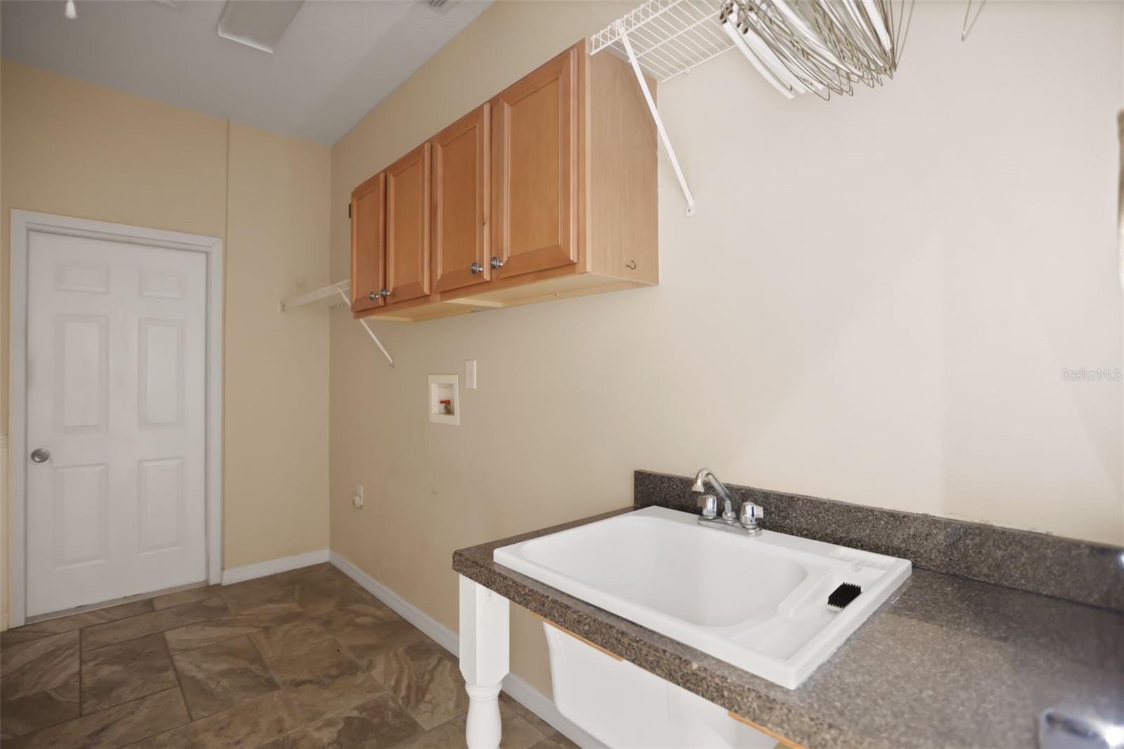 3712 Clydebank Ct Property Photo 23