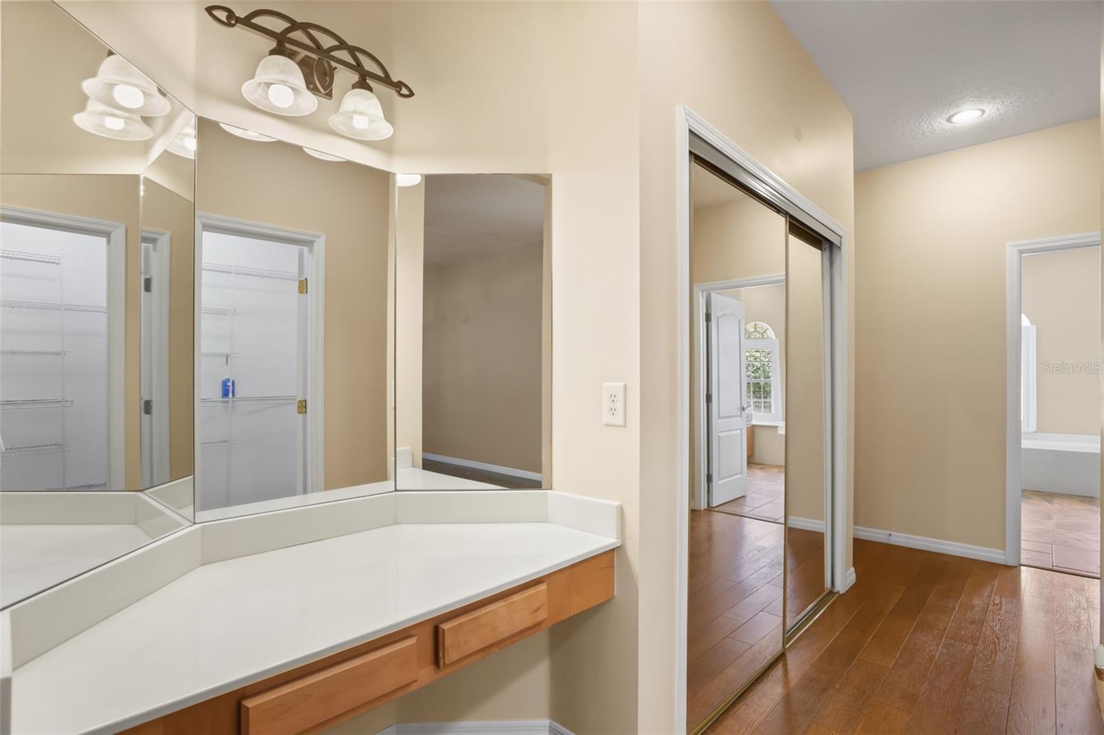 3712 Clydebank Ct Property Photo 35