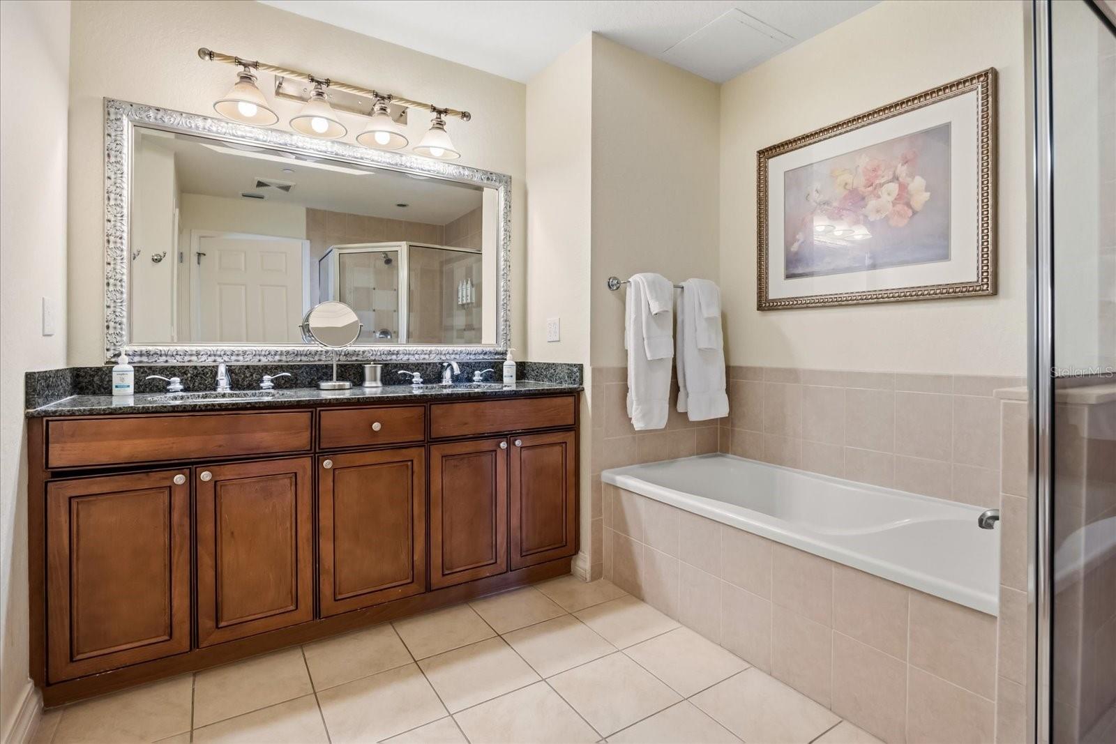 1114 Sunset View Cir #402 Property Photo 8