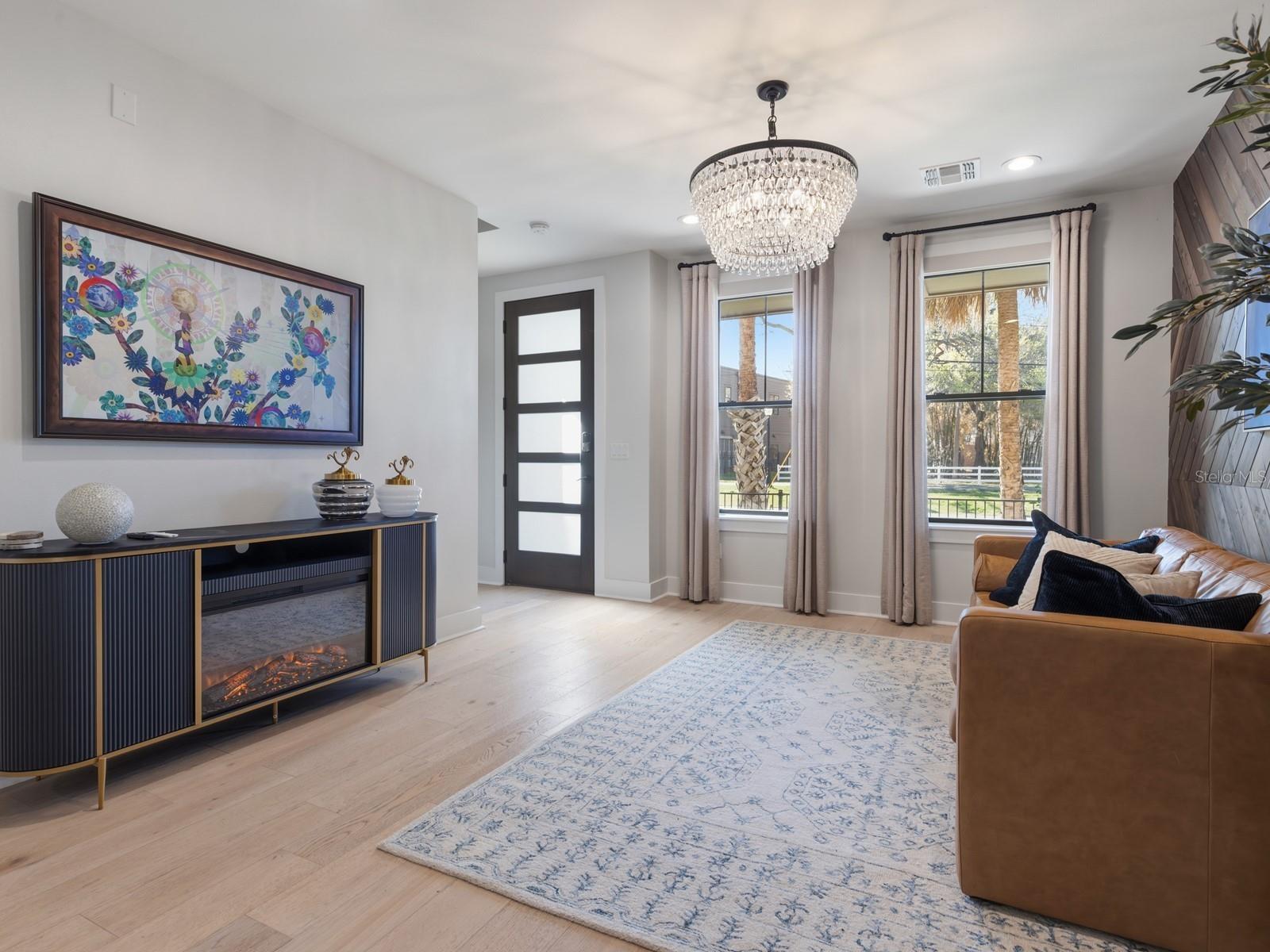 64 N Park Ave Property Photo 5
