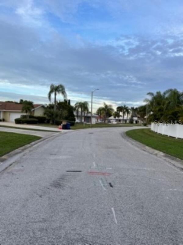 5008 Ensign Loop Property Photo 6