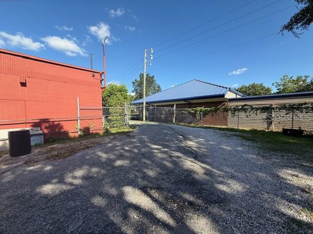 644 Maguire Rd Property Photo 5