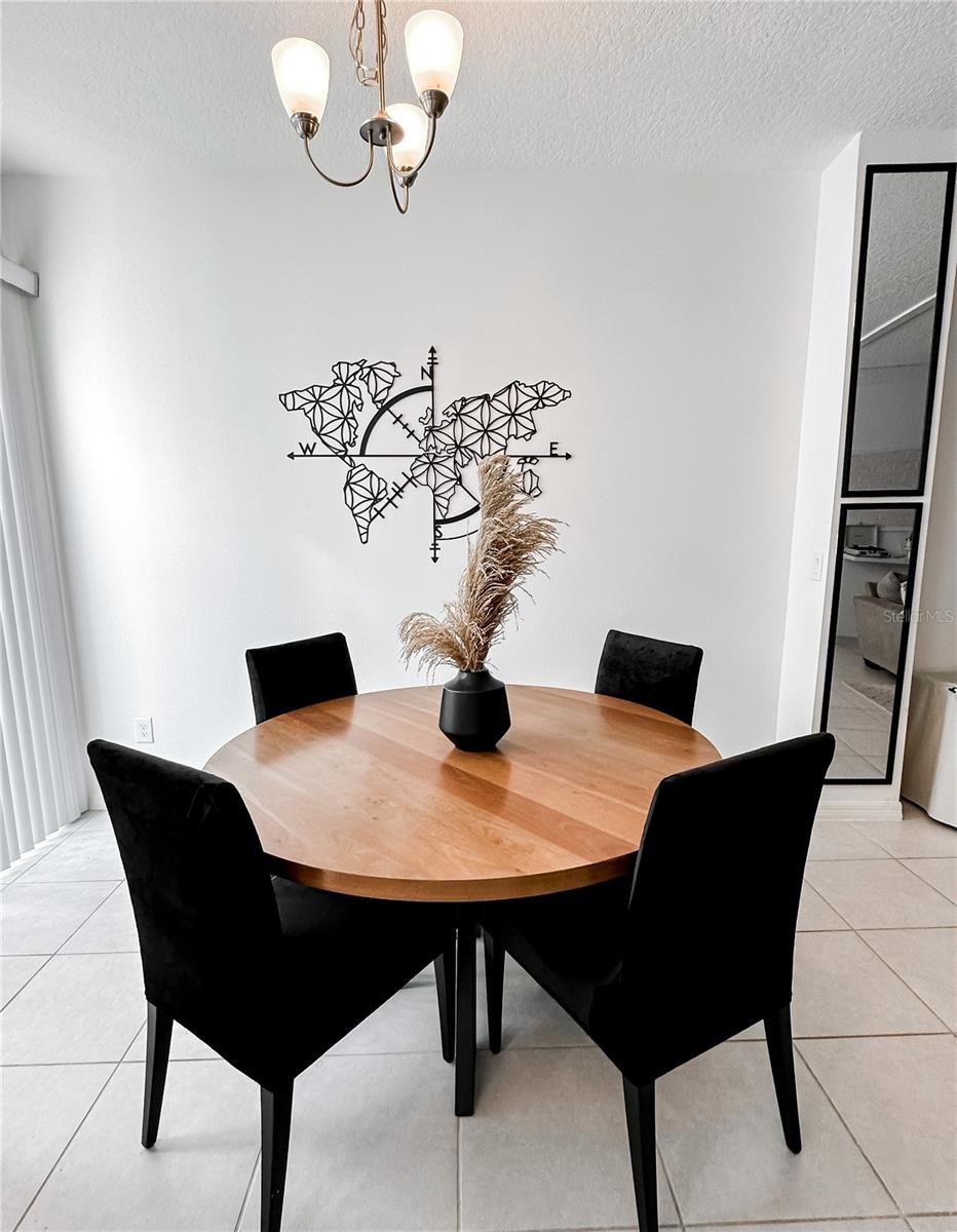 O6385429 Property Photo 5