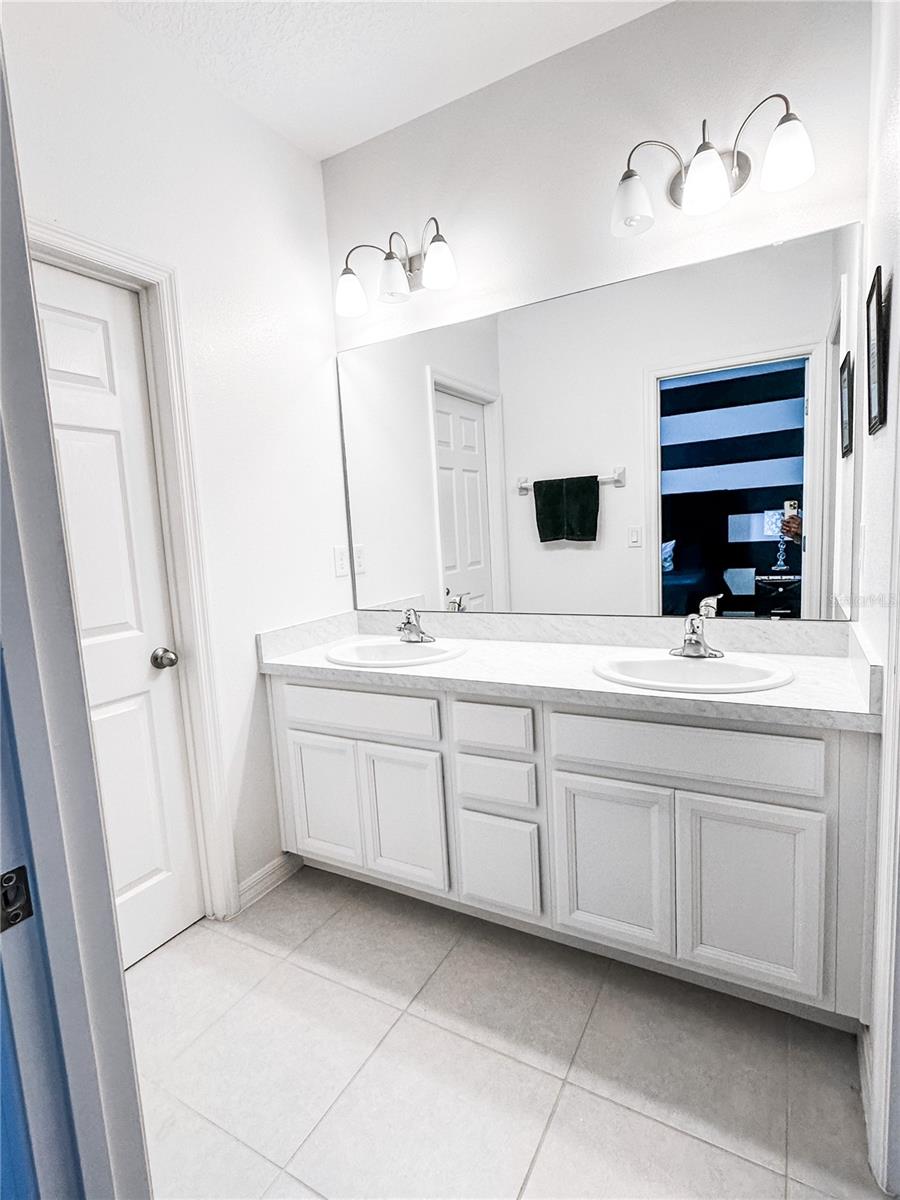 O6385429 Property Photo 11