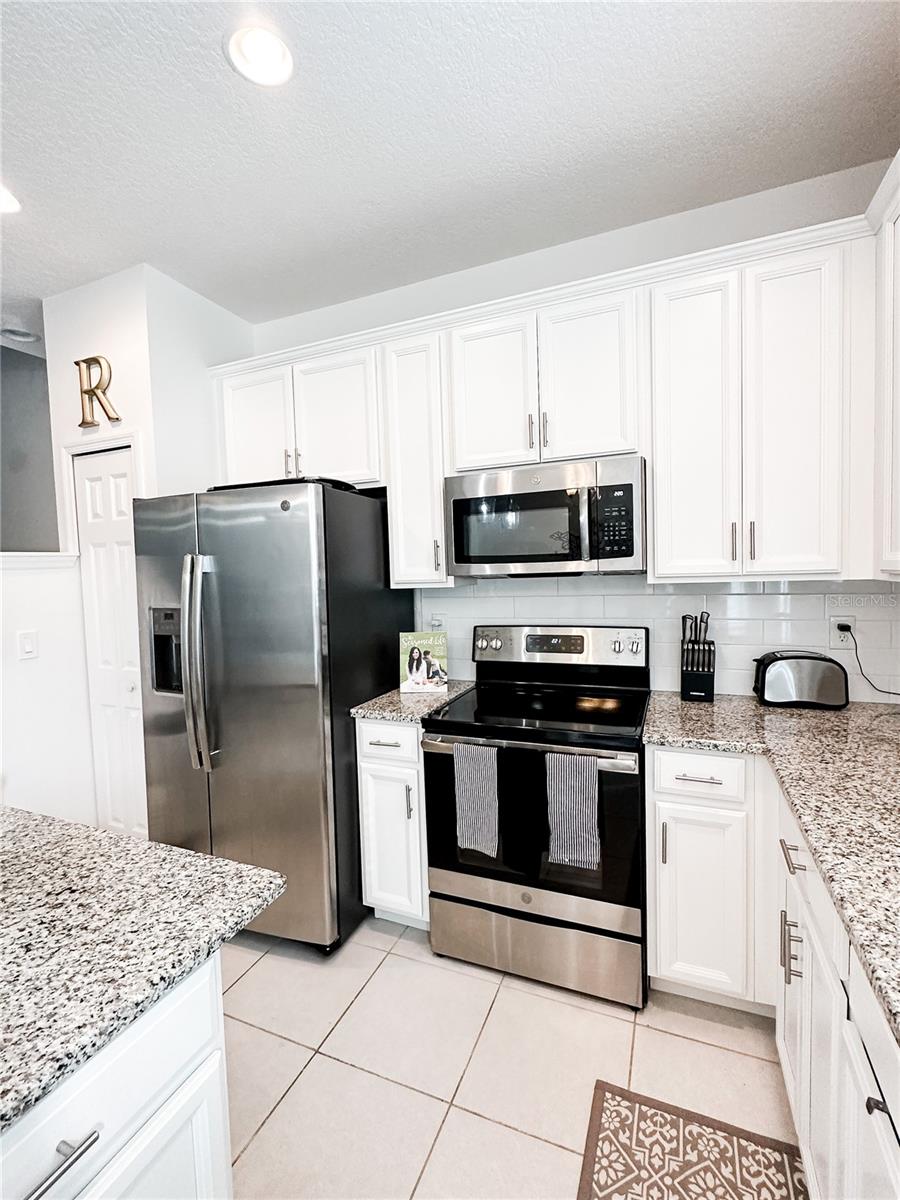 O6385429 Property Photo 22