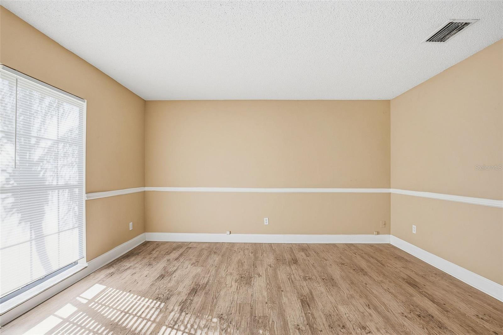 15908 Bridgewater Ln Property Photo 12
