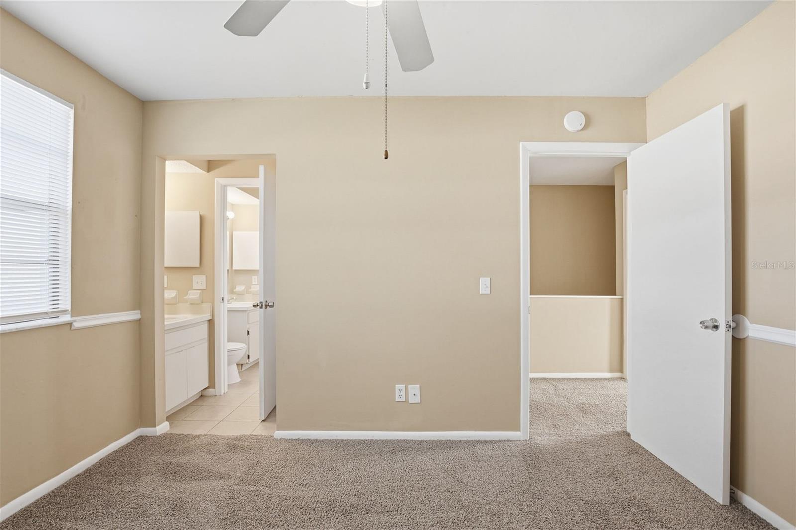 15908 Bridgewater Ln Property Photo 32