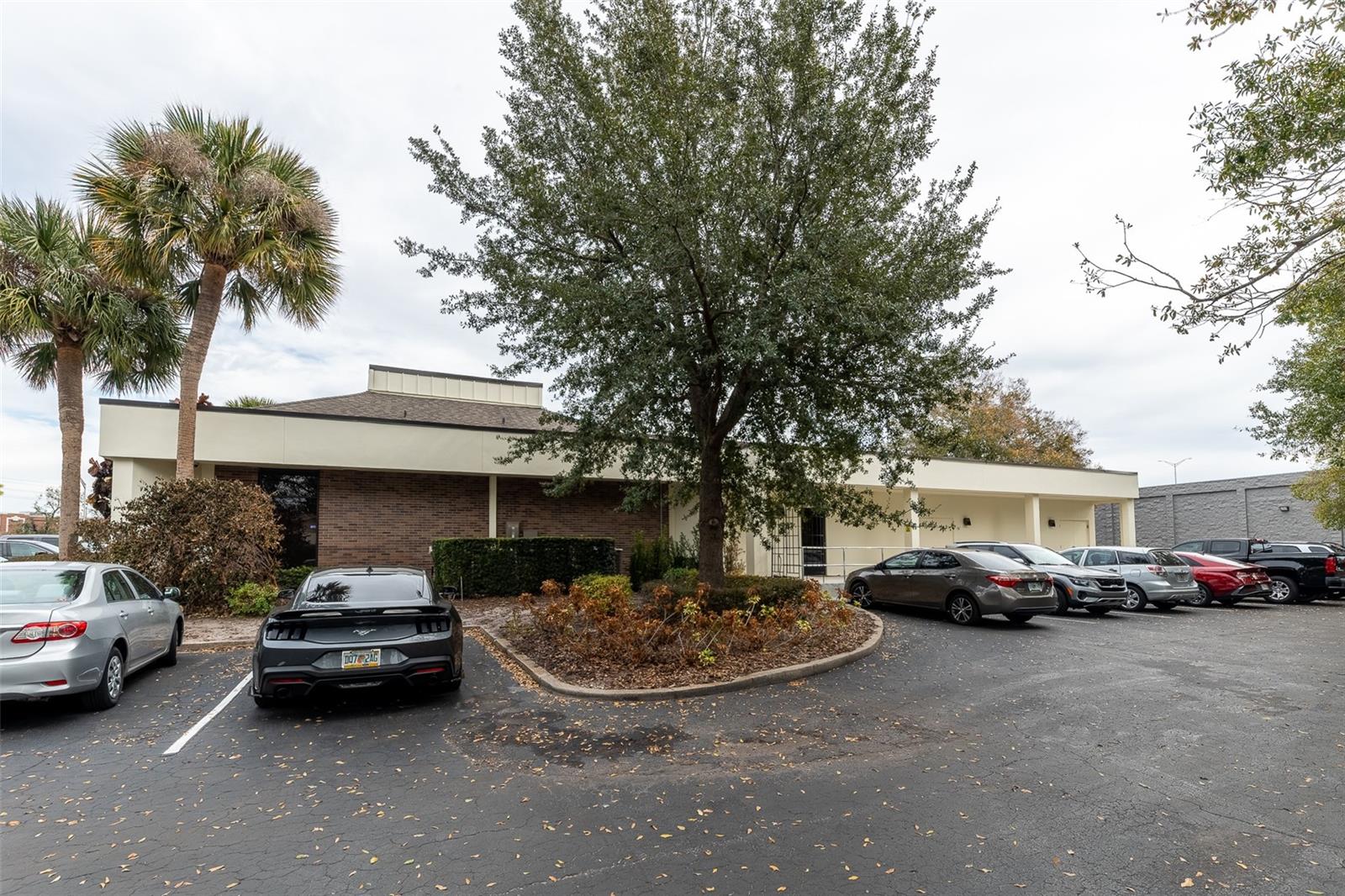 945 State Road 436 #b And C Property Photo 14